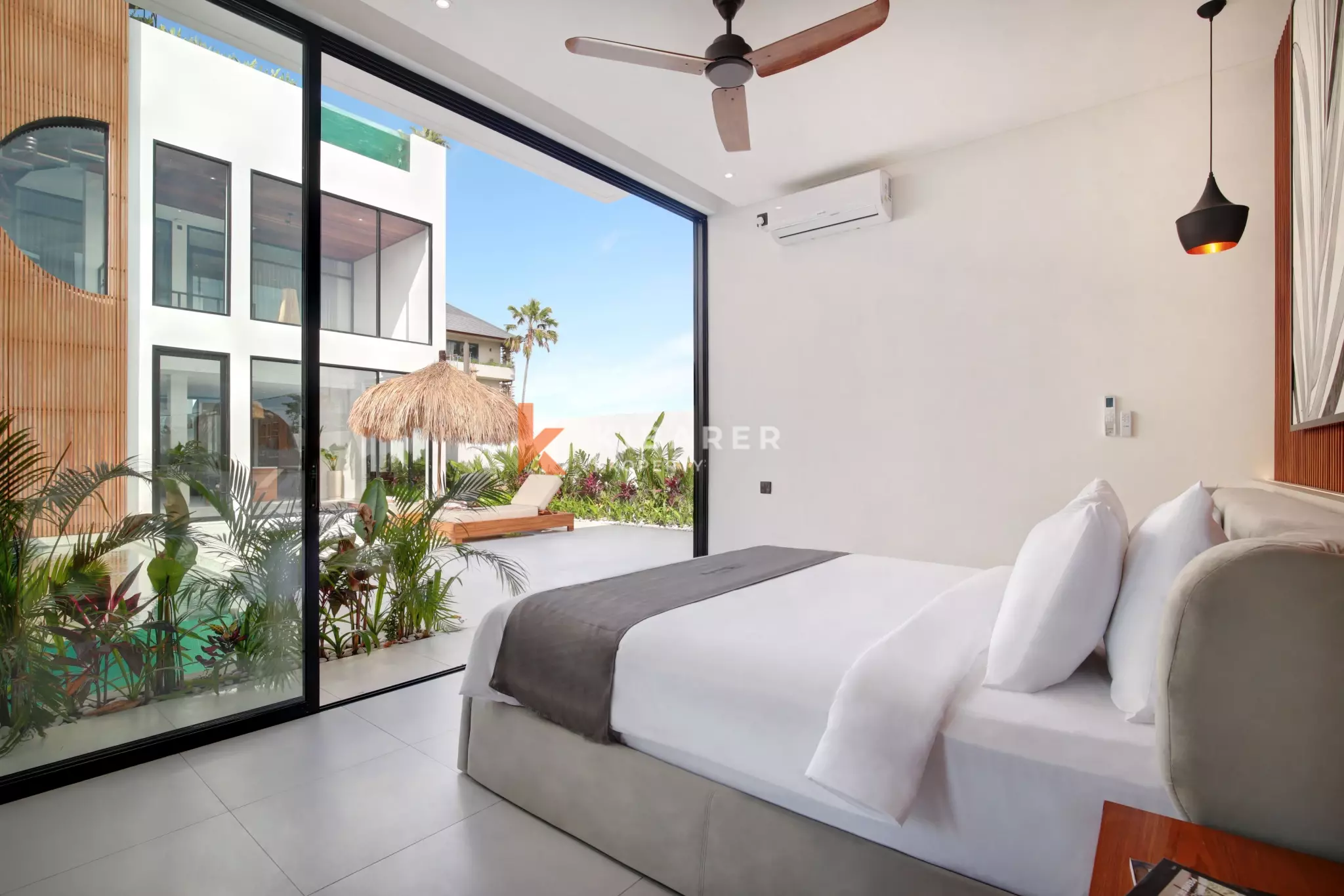 Gorgeous Three-Bedroom Villa with Rooftop Pool in Pererenan — image 16