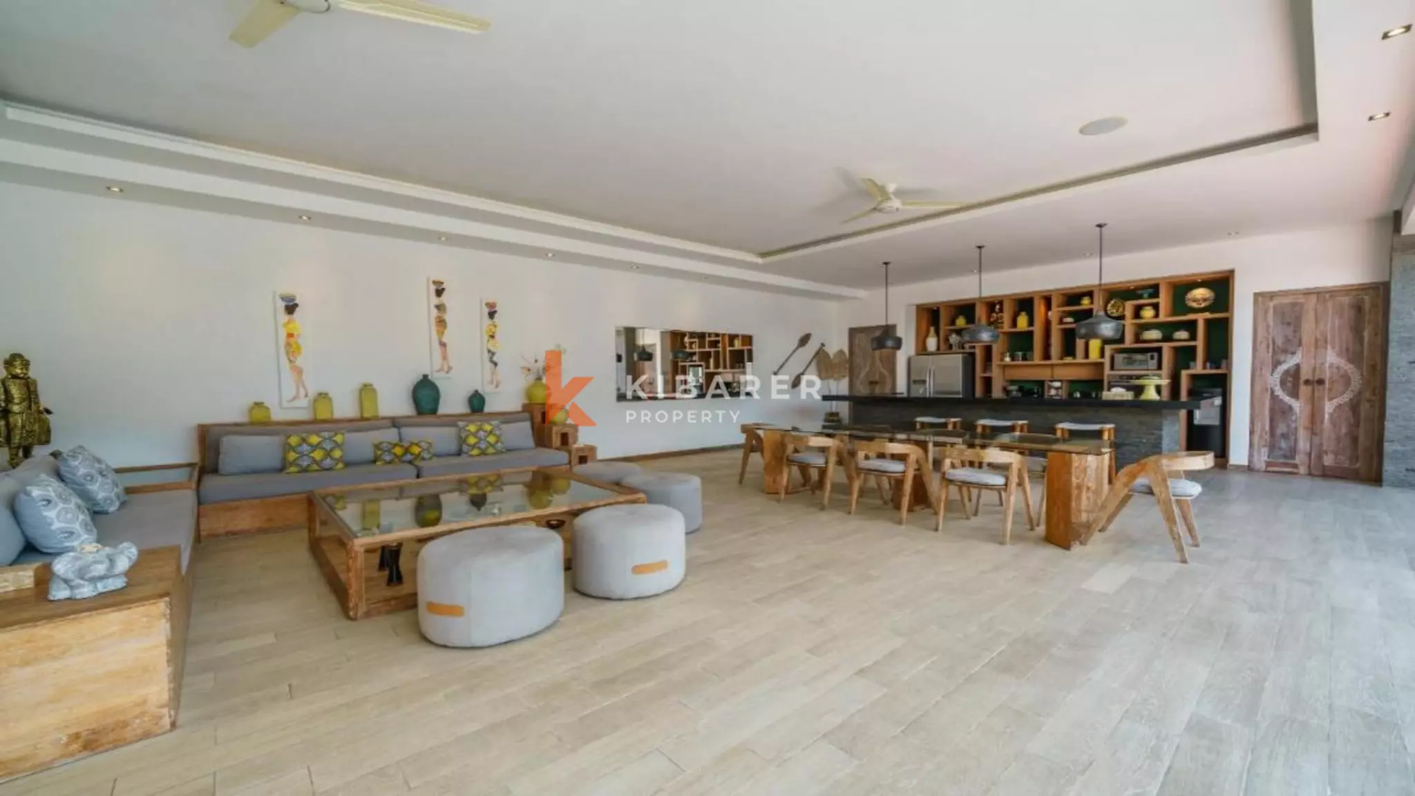 Elegant Three-Bedroom Luxury Villa with Open Living Room in Berawa — image 9