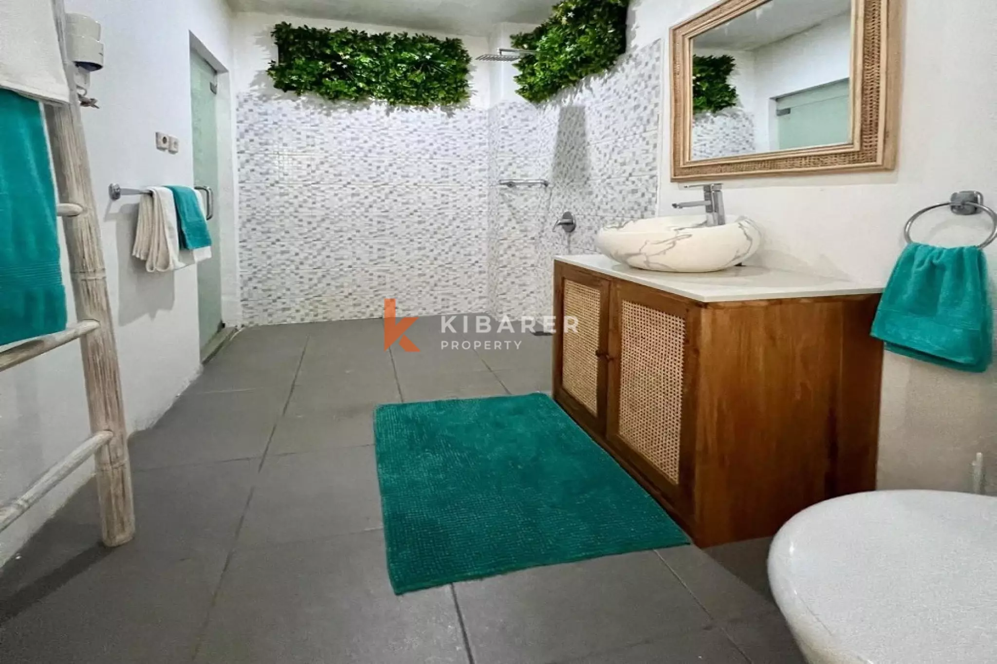 Serene Tropical Getaway Two-Bedroom Open Living Villa Situated in Legian Area — image 9