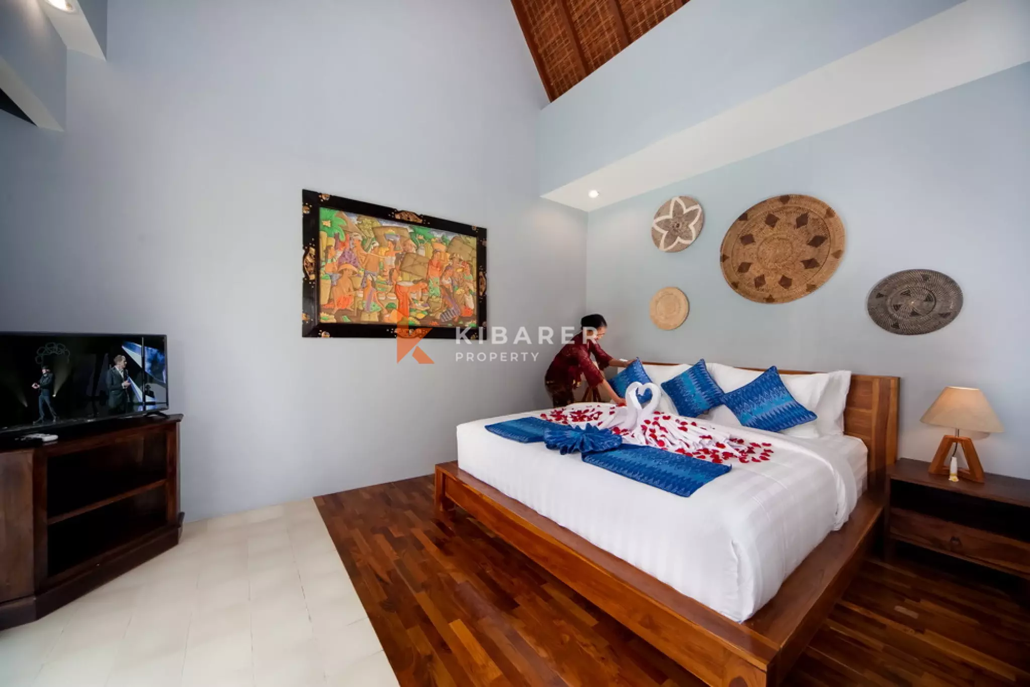Tranquil Oasis Fully Furnished Three-Bedrooms Villa in Kerobokan Area — image 6