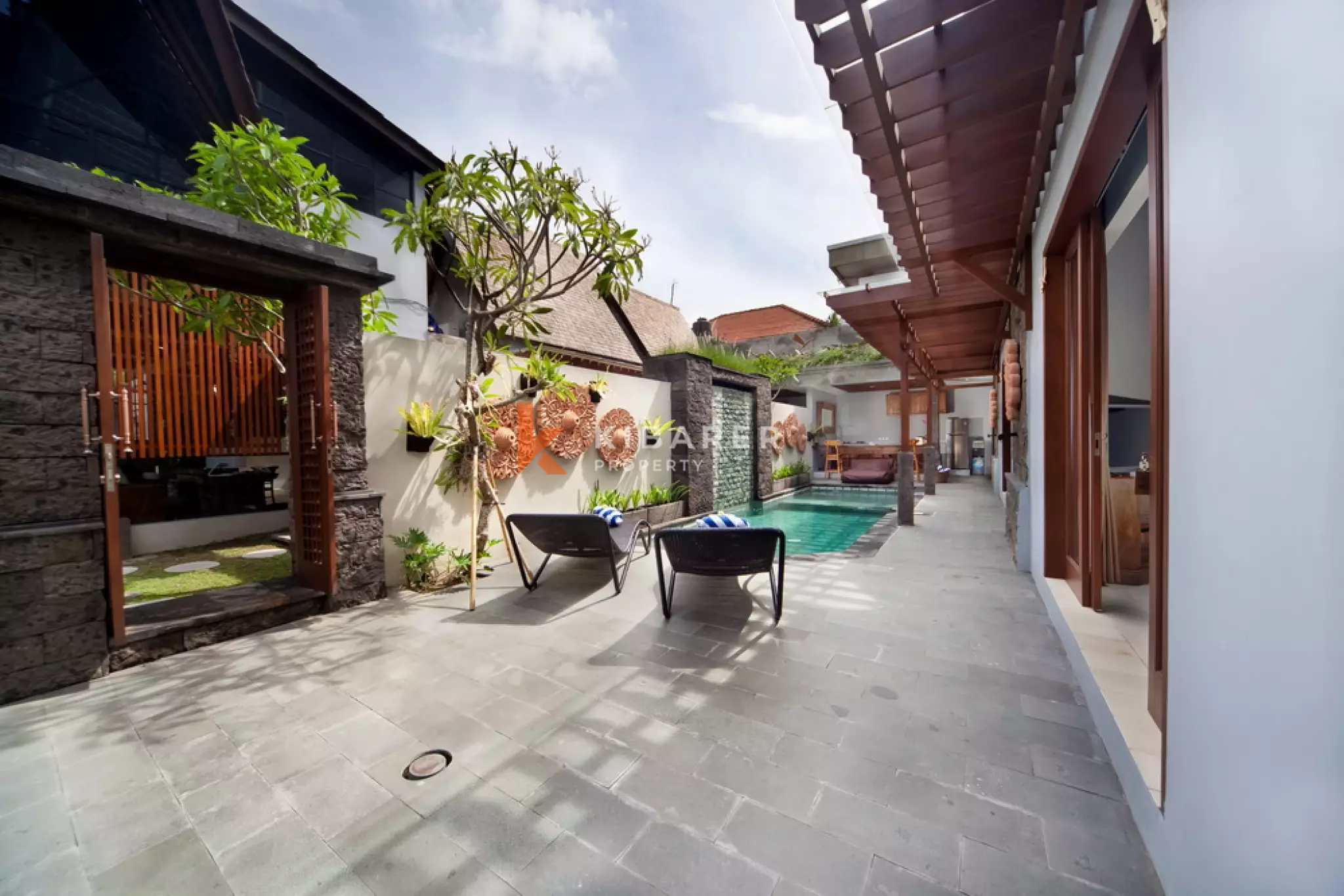Tranquil Oasis Fully Furnished Three-Bedrooms Villa in Kerobokan Area — image 3