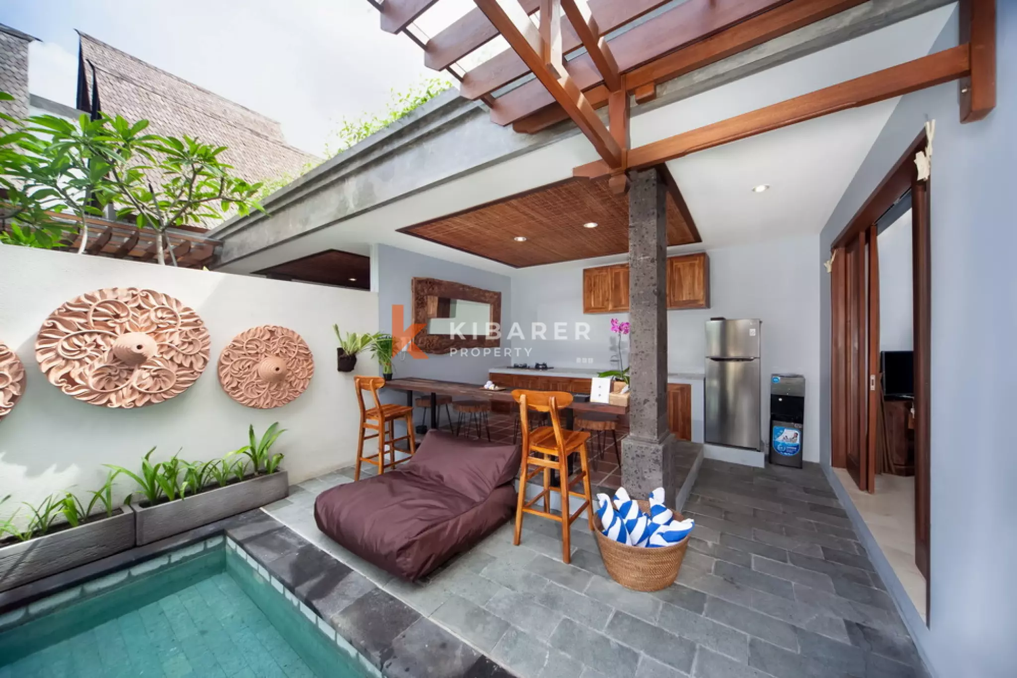 Tranquil Oasis Fully Furnished Three-Bedrooms Villa in Kerobokan Area — image 2