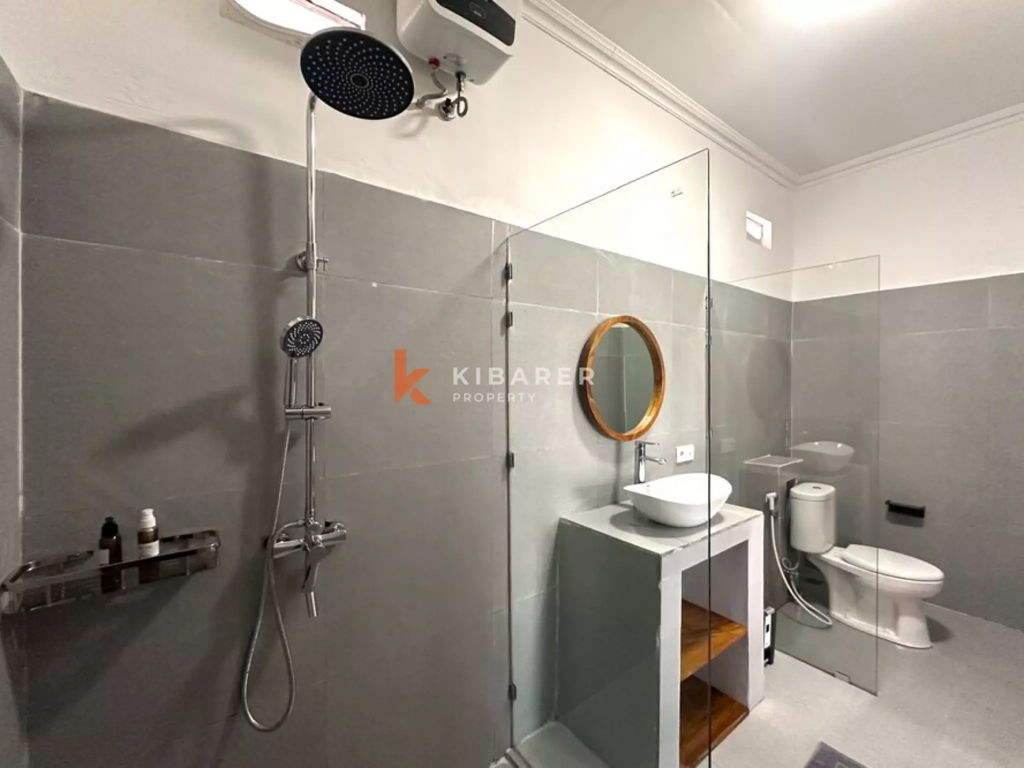 Brandnew Eight-Bedrooms Guest House Open Living Situated in Pererenan Area Near the Beach — image 5