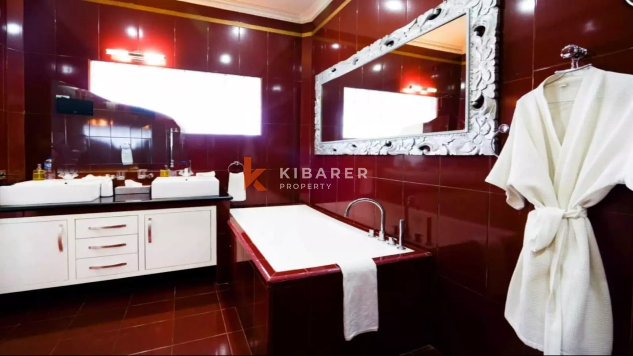 Stunning Five-Bedroom Private Pool Villa with Gym, Reflexology Room & Garden in Kutuh — image 10