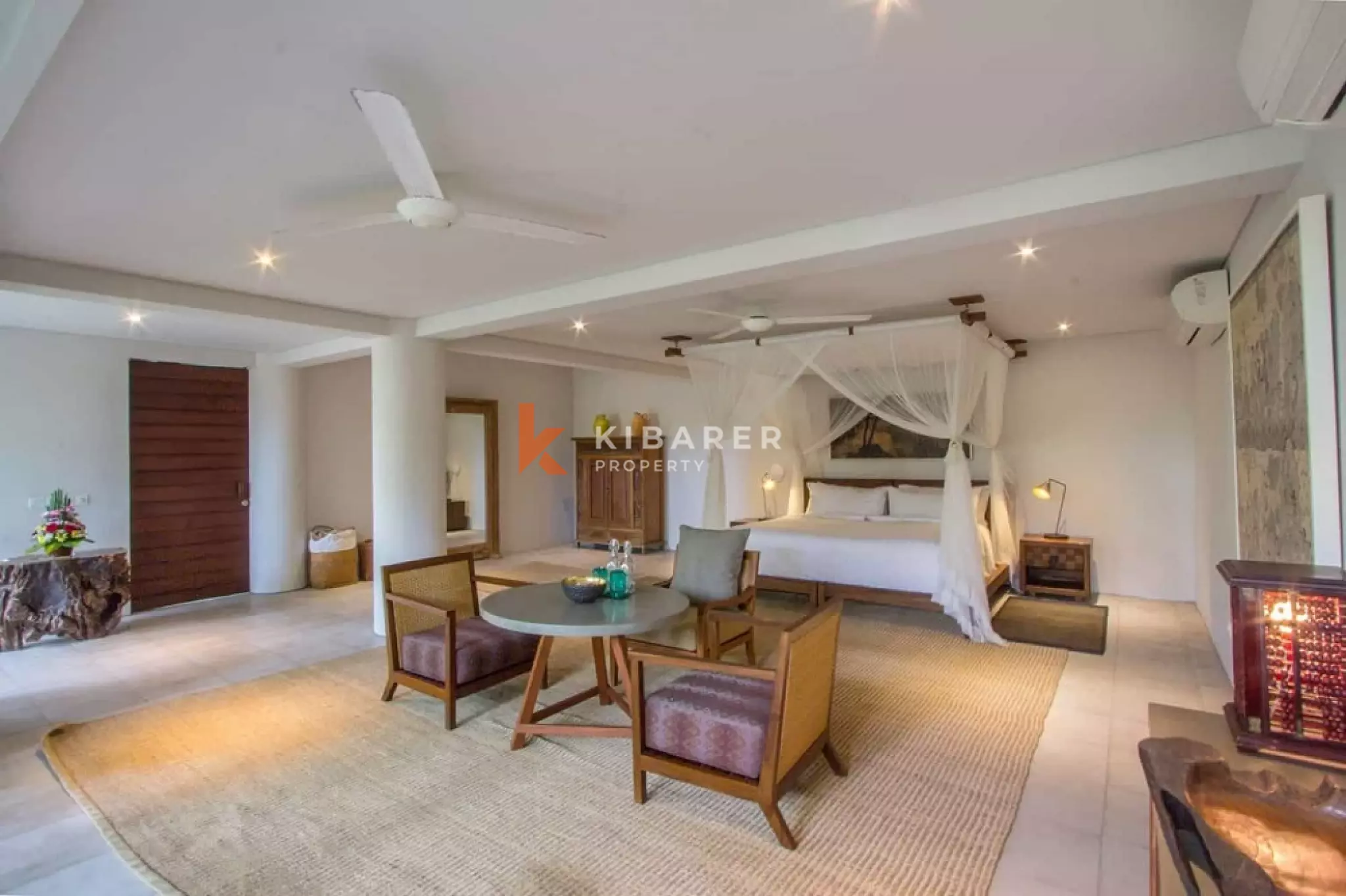 Spacious Seven-Bedroom Villa in Cemagi — image 6