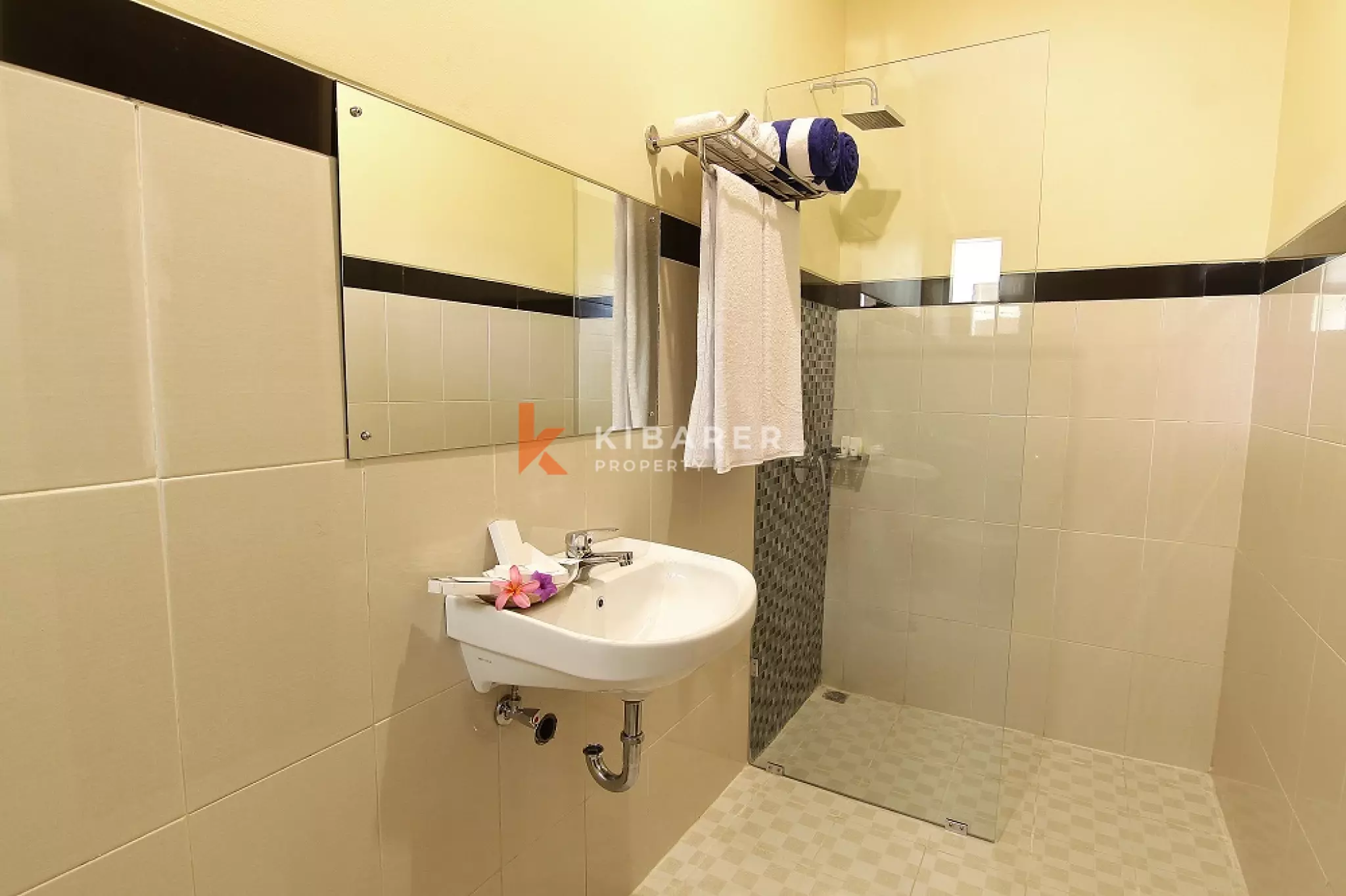 One Gate System One-Bedroom Open Living Villa In Tumbak Bayuh — image 9