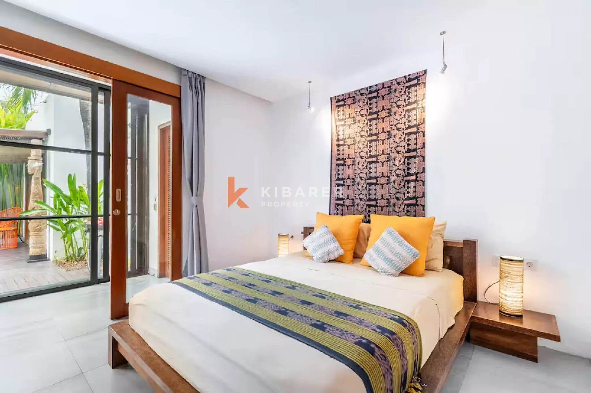 Designed Tropical Three Bedroom Enclosed Living Villa in Kerobokan — image 13