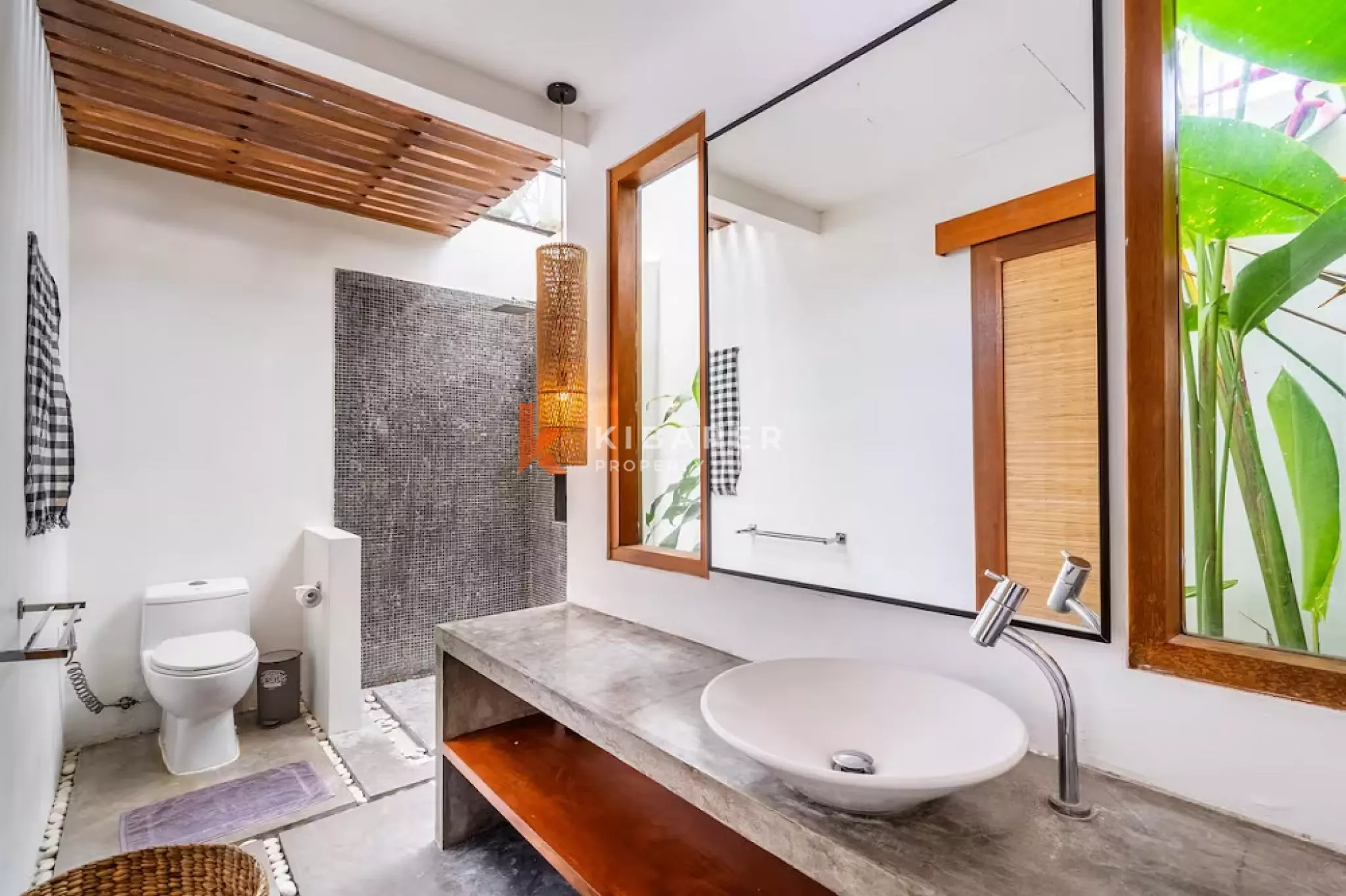 Designed Tropical Three Bedroom Enclosed Living Villa in Kerobokan — image 17