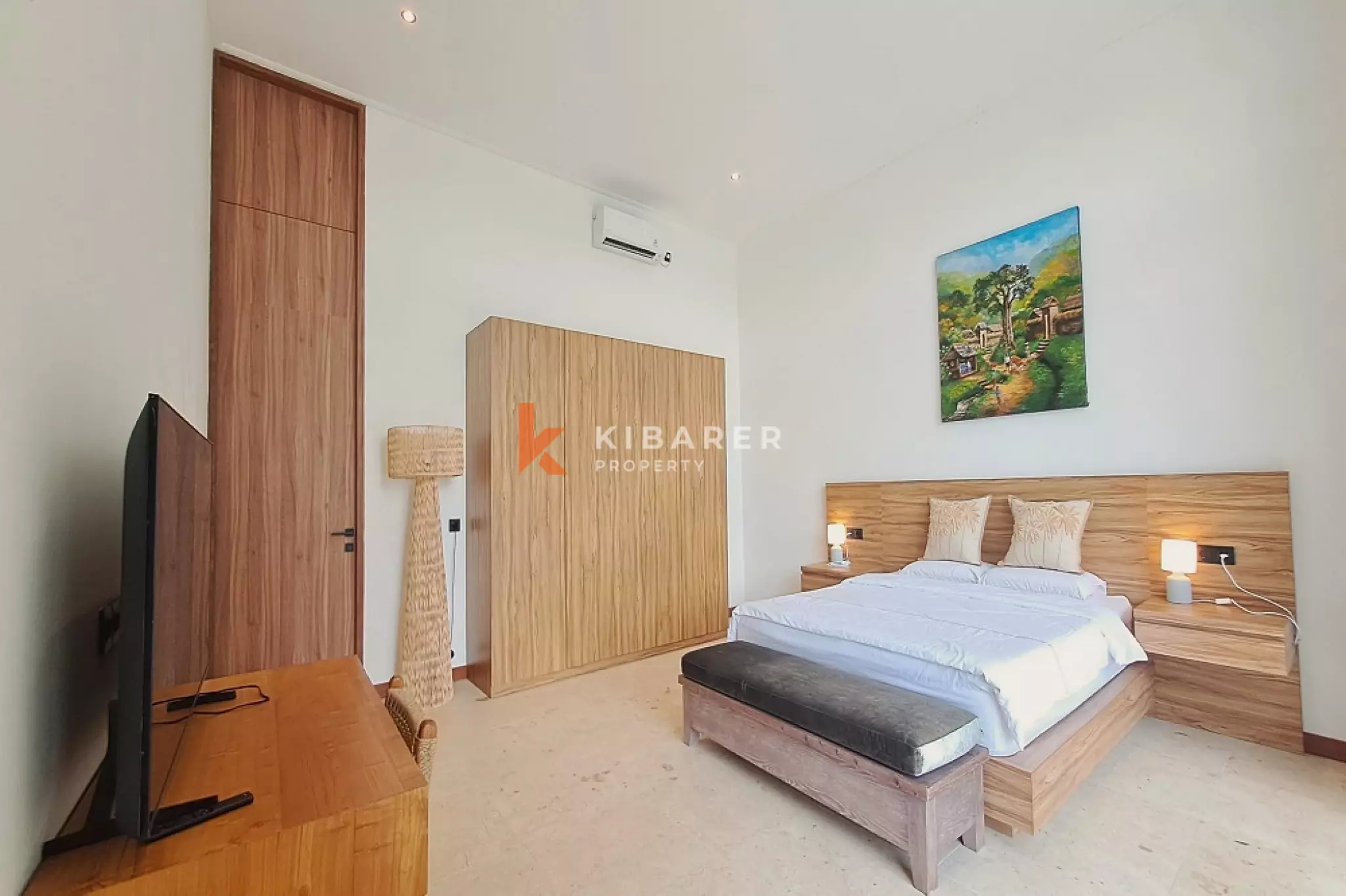 Luxury Family Villa Five-Bedrooms Fully Furnished in the Peaceful Area of Cepaka with Private Rice Field View — image 11
