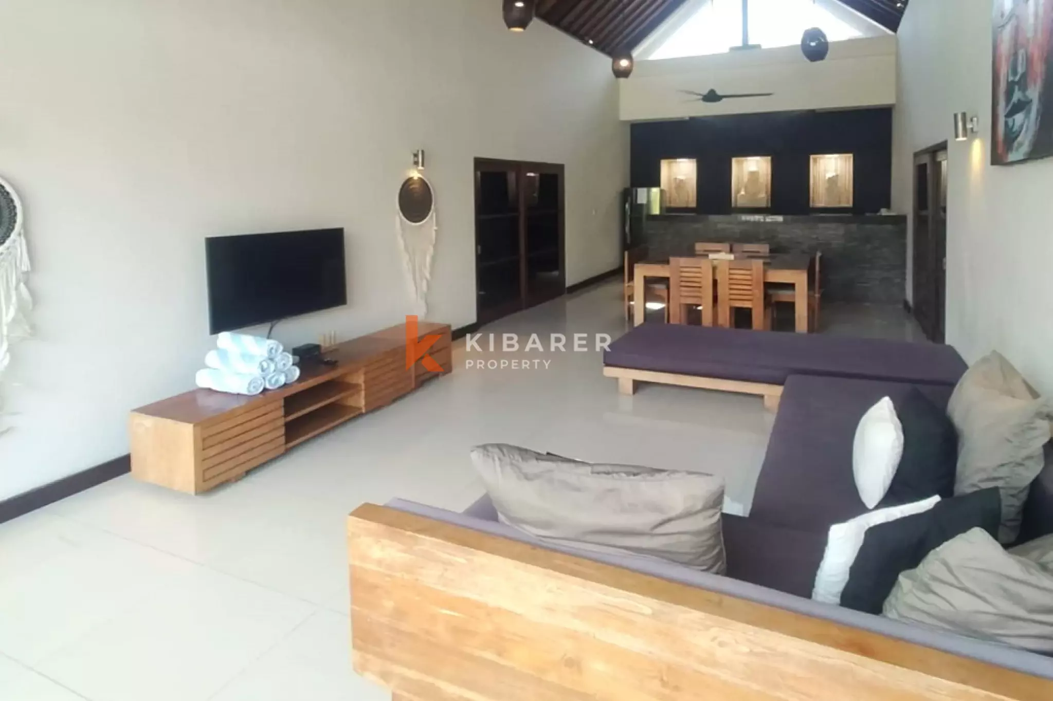 Spacious Long-Term Four-Bedrooms Villa in Central Umalas — image 2