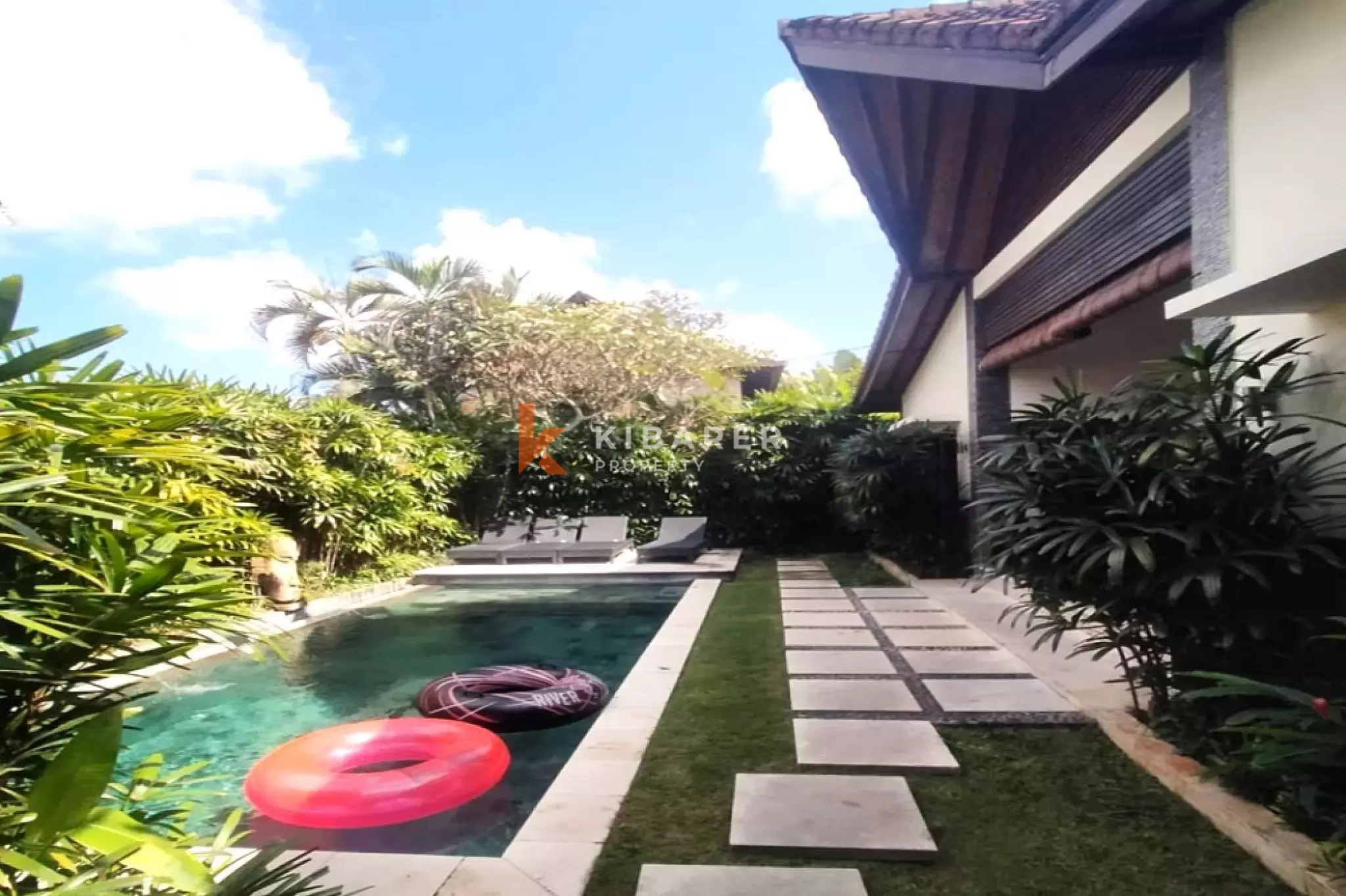 Spacious Long-Term Four-Bedrooms Villa in Central Umalas — image 16