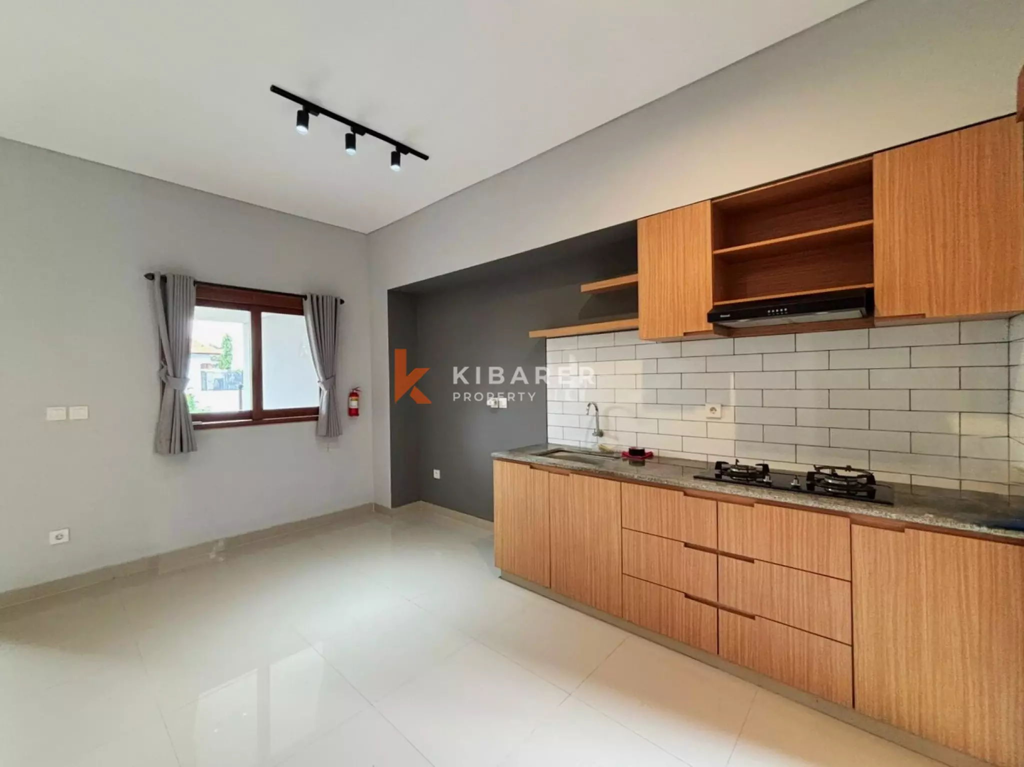 Two-Storey Level with Three Bedroom House in Abianbase — image 3