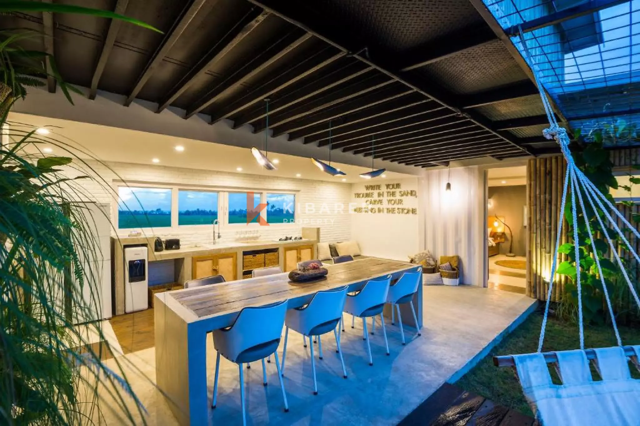Peaceful Four-Bedroom Villa in Kedungu — image 4