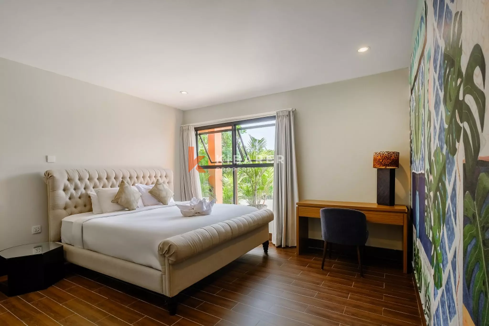 Conceptual Wall-Designed Fully Furnished One-Bedroom Apartment in Prime Seminyak Location — image 5