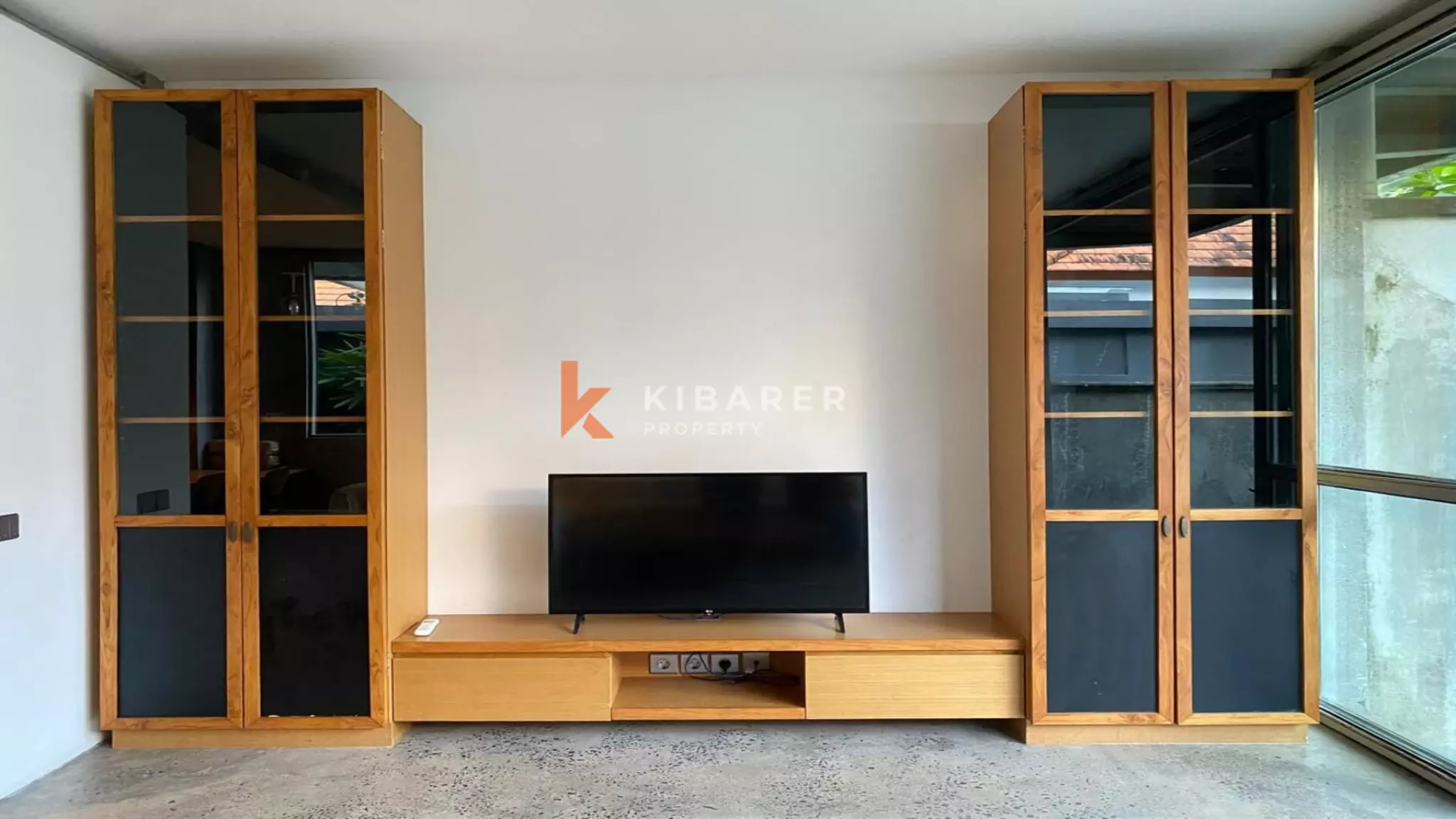 Stunning Three-Bedroom Closed Living Room Design Villa in Umalas — image 6
