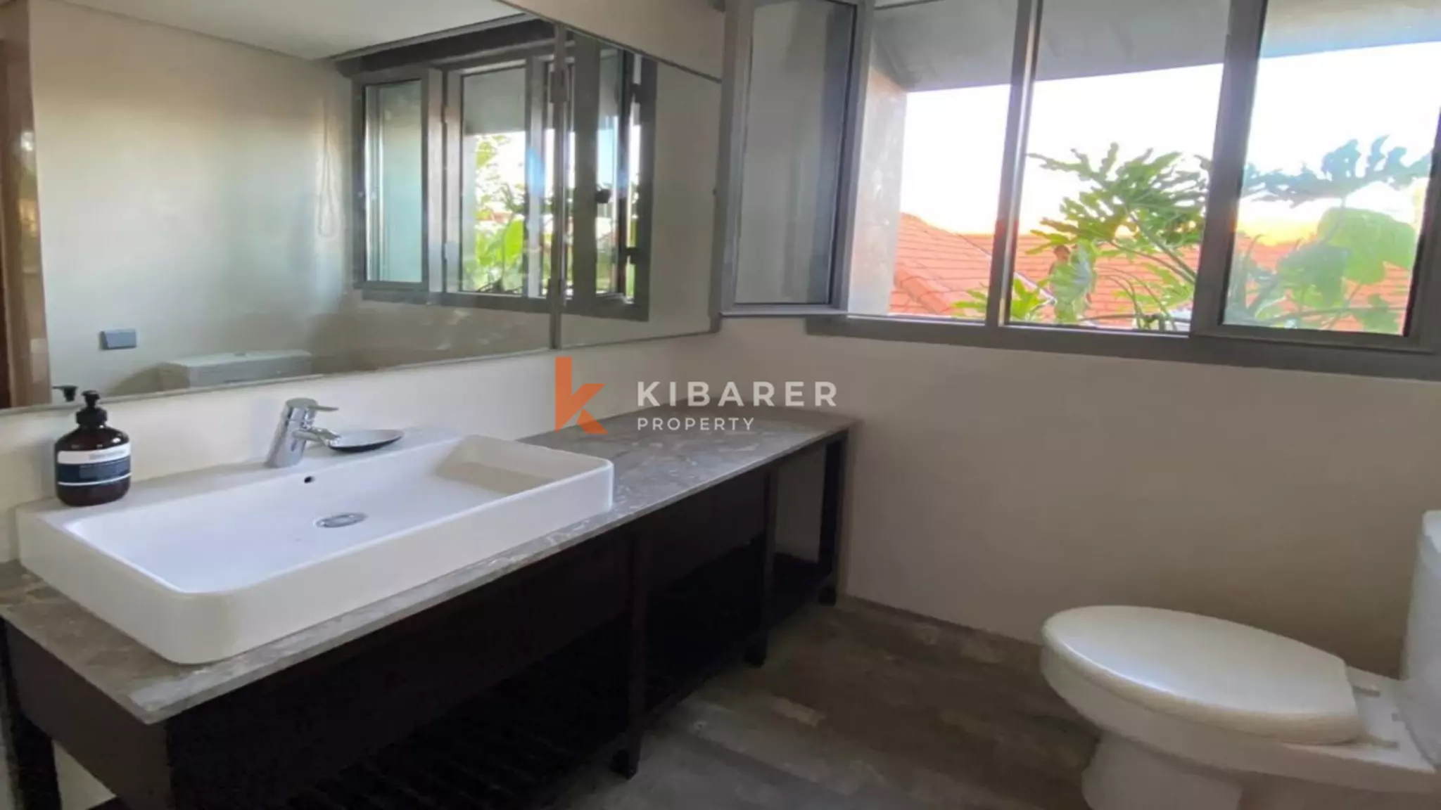 Stunning Three-Bedroom Closed Living Room Design Villa in Umalas — image 15