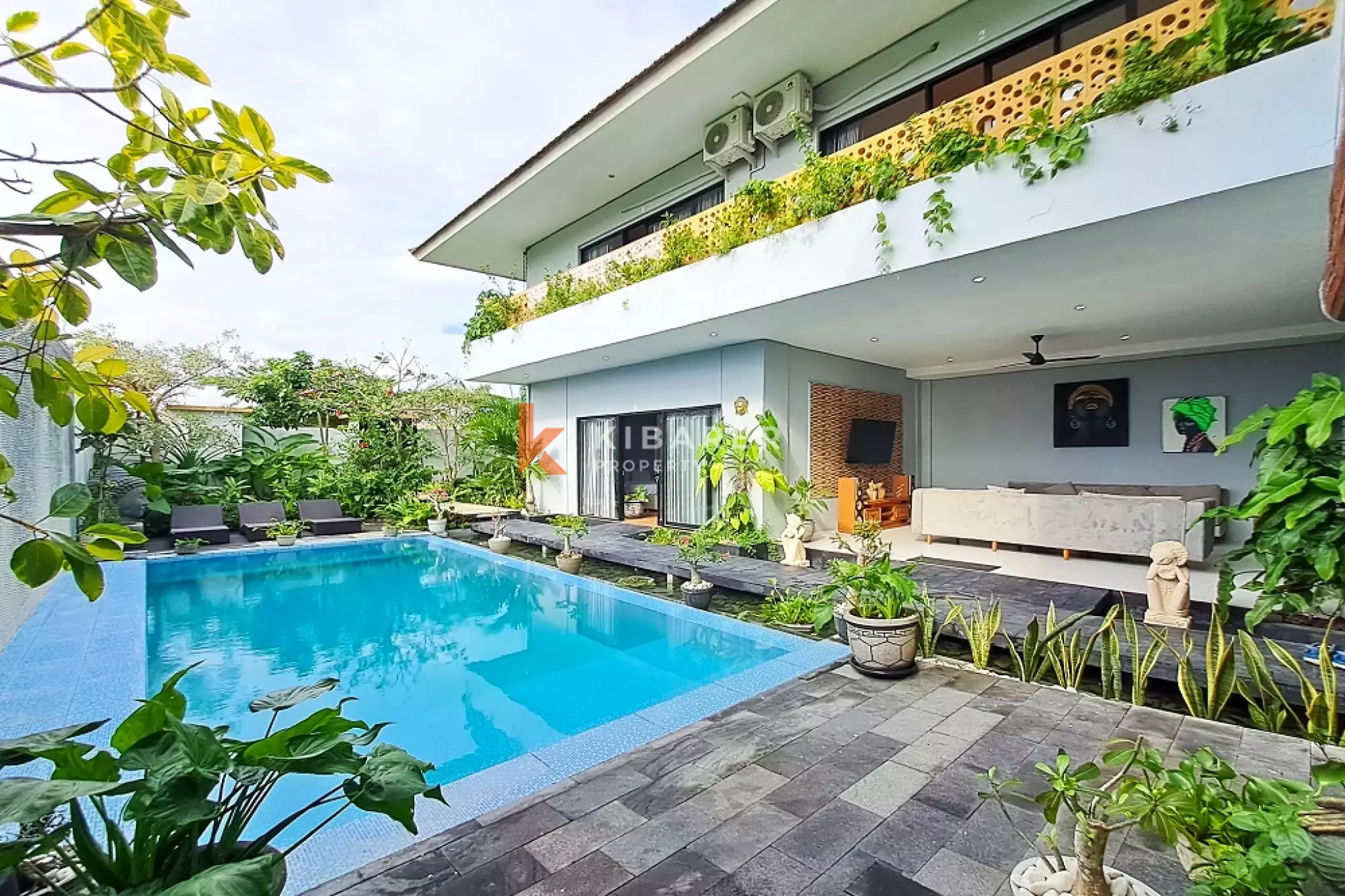 Ricefields Haven Seven-Bedrooms Villa Close to Berawa Beach — image 3