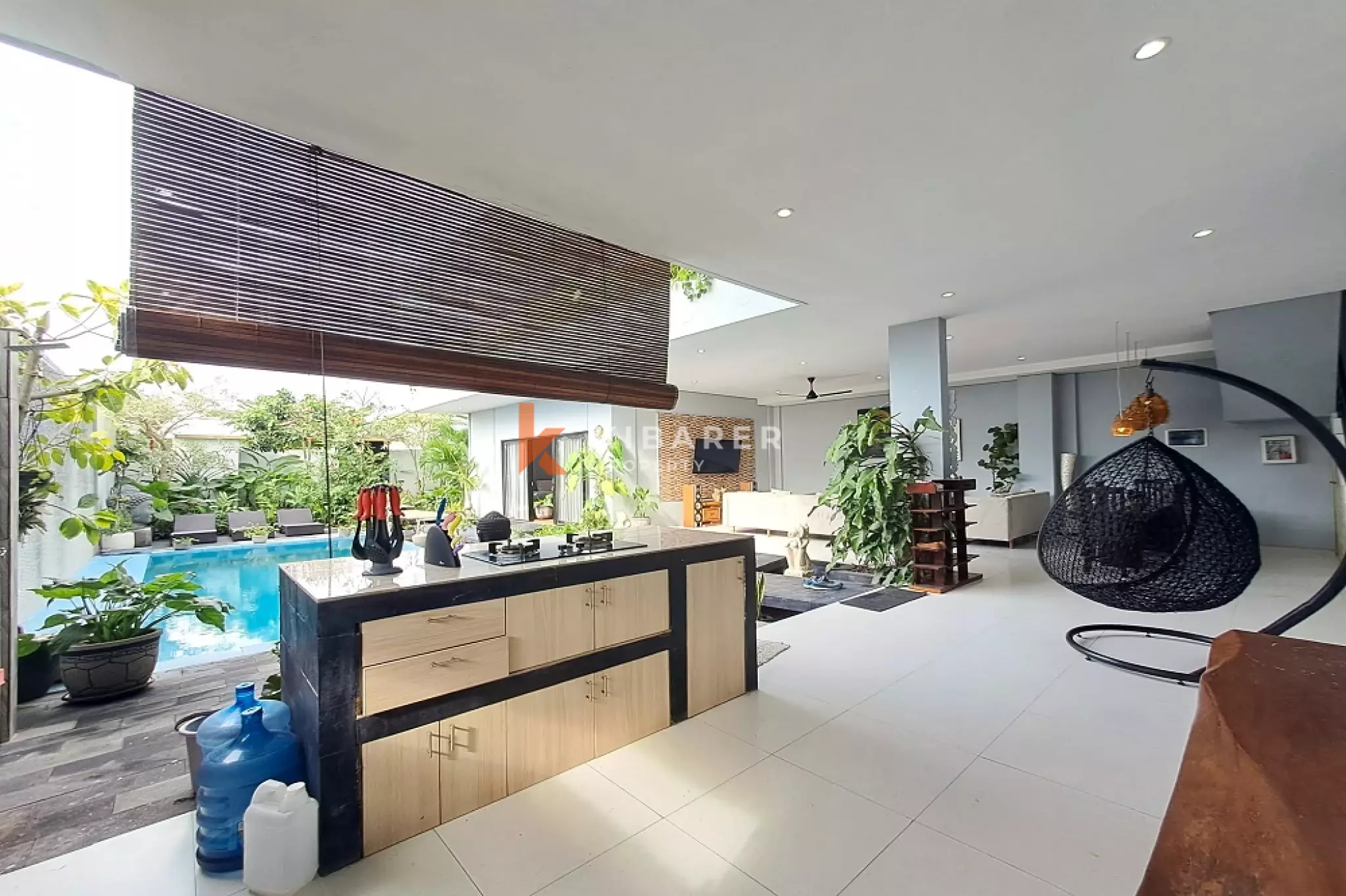Ricefields Haven Seven-Bedrooms Villa Close to Berawa Beach — image 10