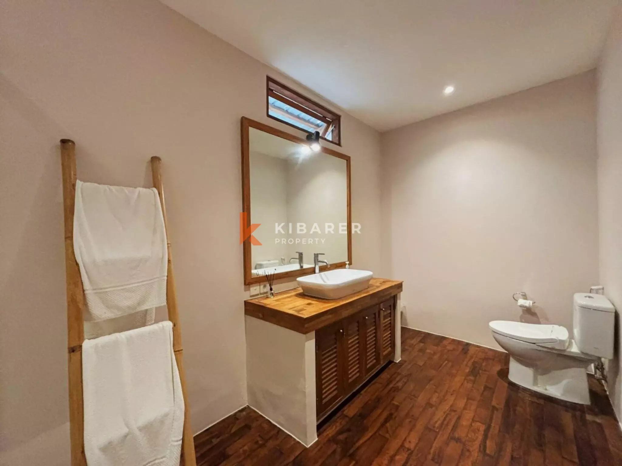 Quiet Three Bedroom Open Villa in Berawa with Big Pool & Spacious Garden — image 13