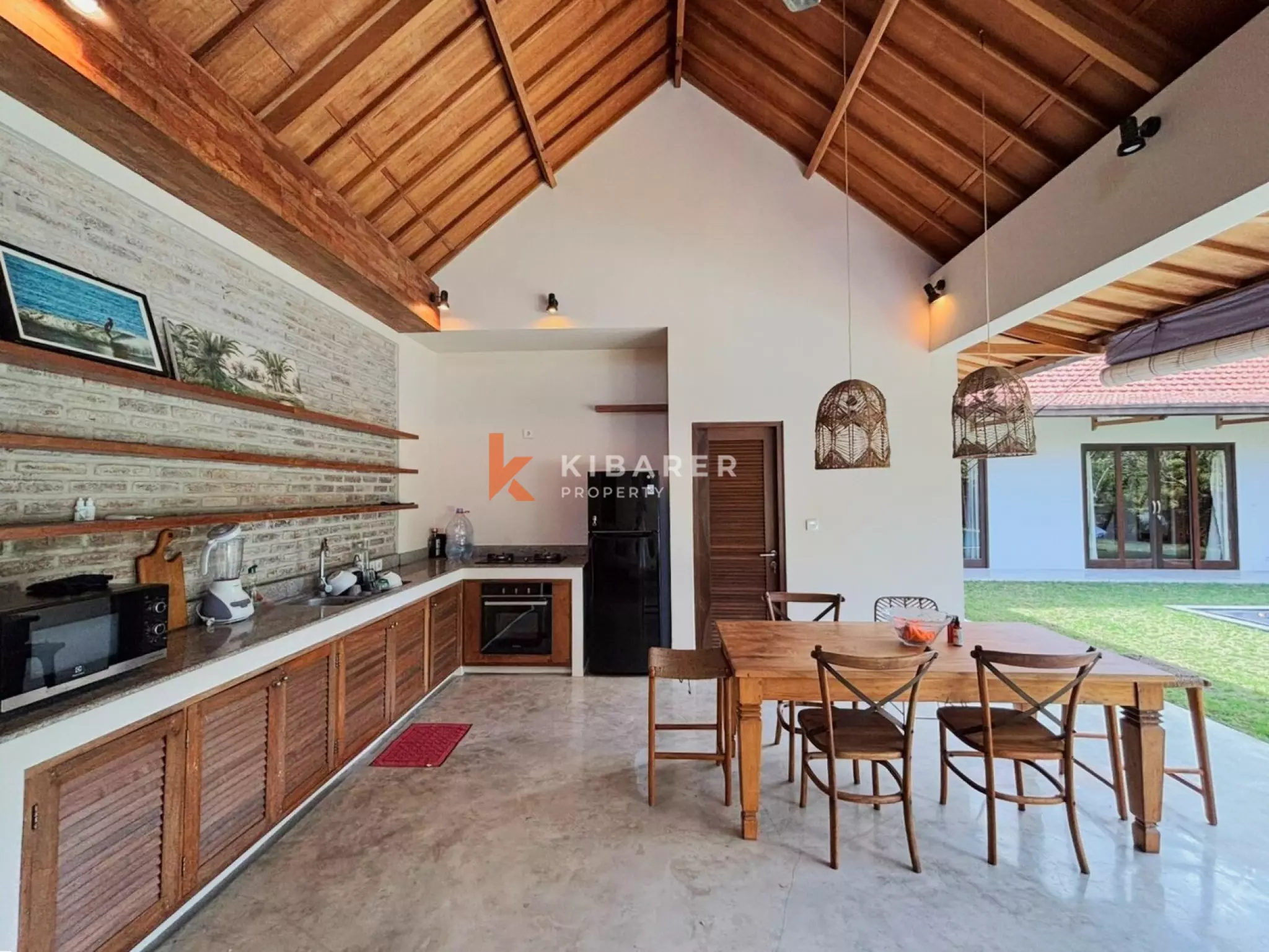 Quiet Three Bedroom Open Villa in Berawa with Big Pool & Spacious Garden — image 3