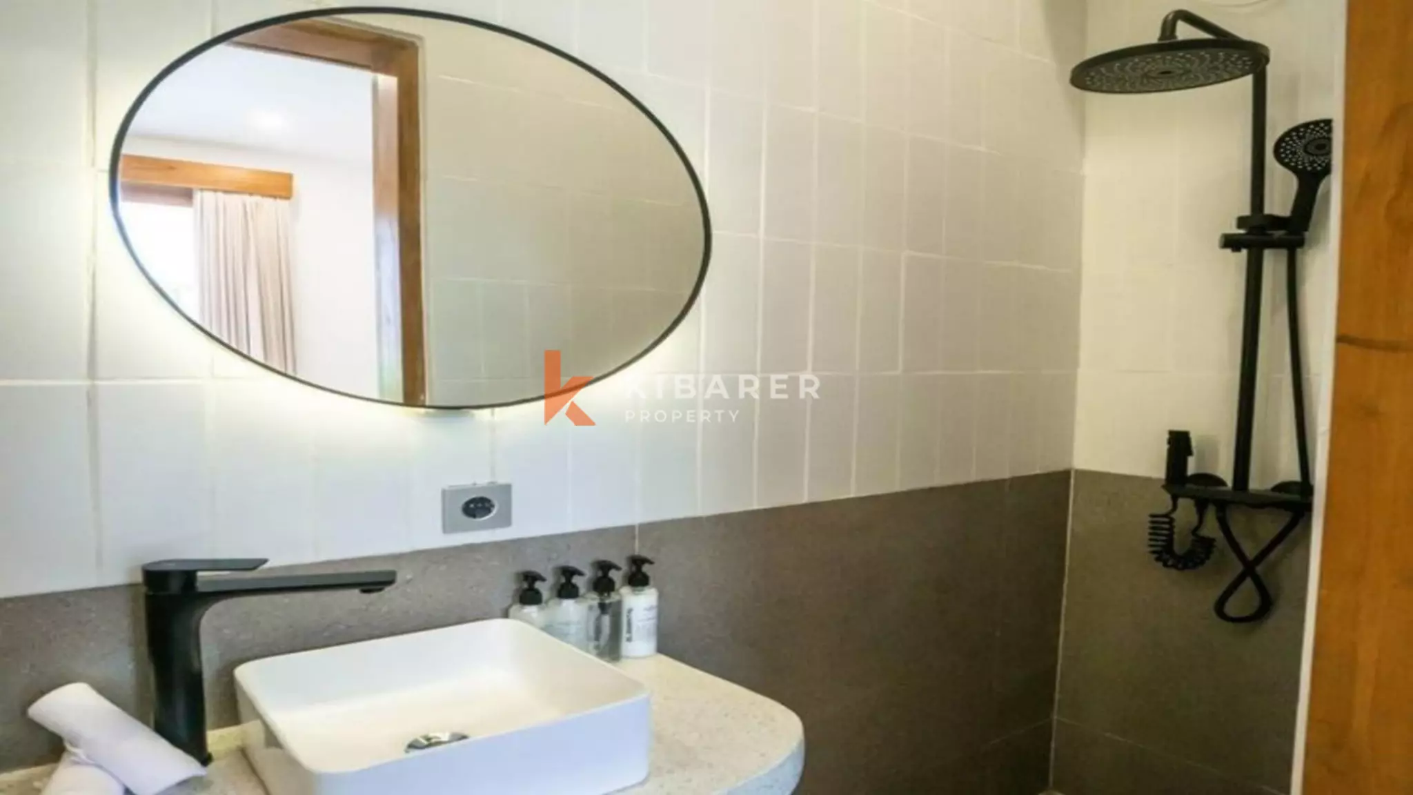 Modern Two-Bedroom Villa in Kerobokan – Ideal for Family Living — image 13