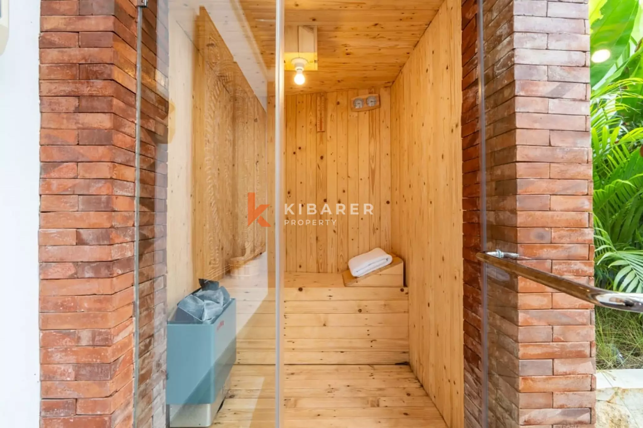Exquisite Three-Bedrooms Villa with Sauna Near Berawa Beach — image 14