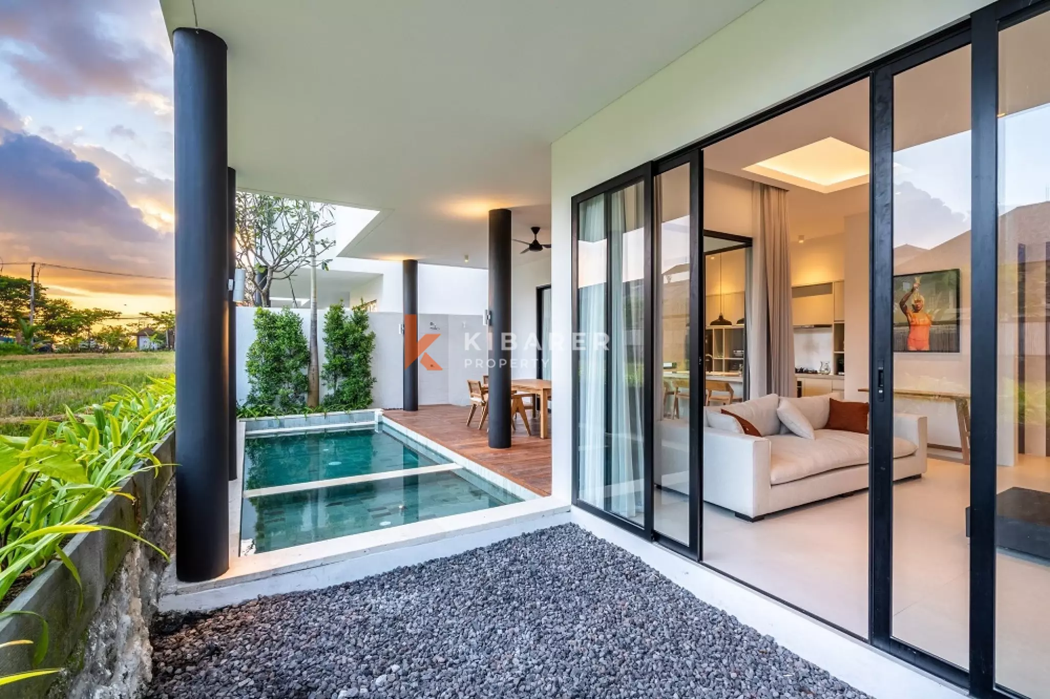 Family Three-Bedrooms Villa with Kid-Friendly Pool in Berawa — image 2
