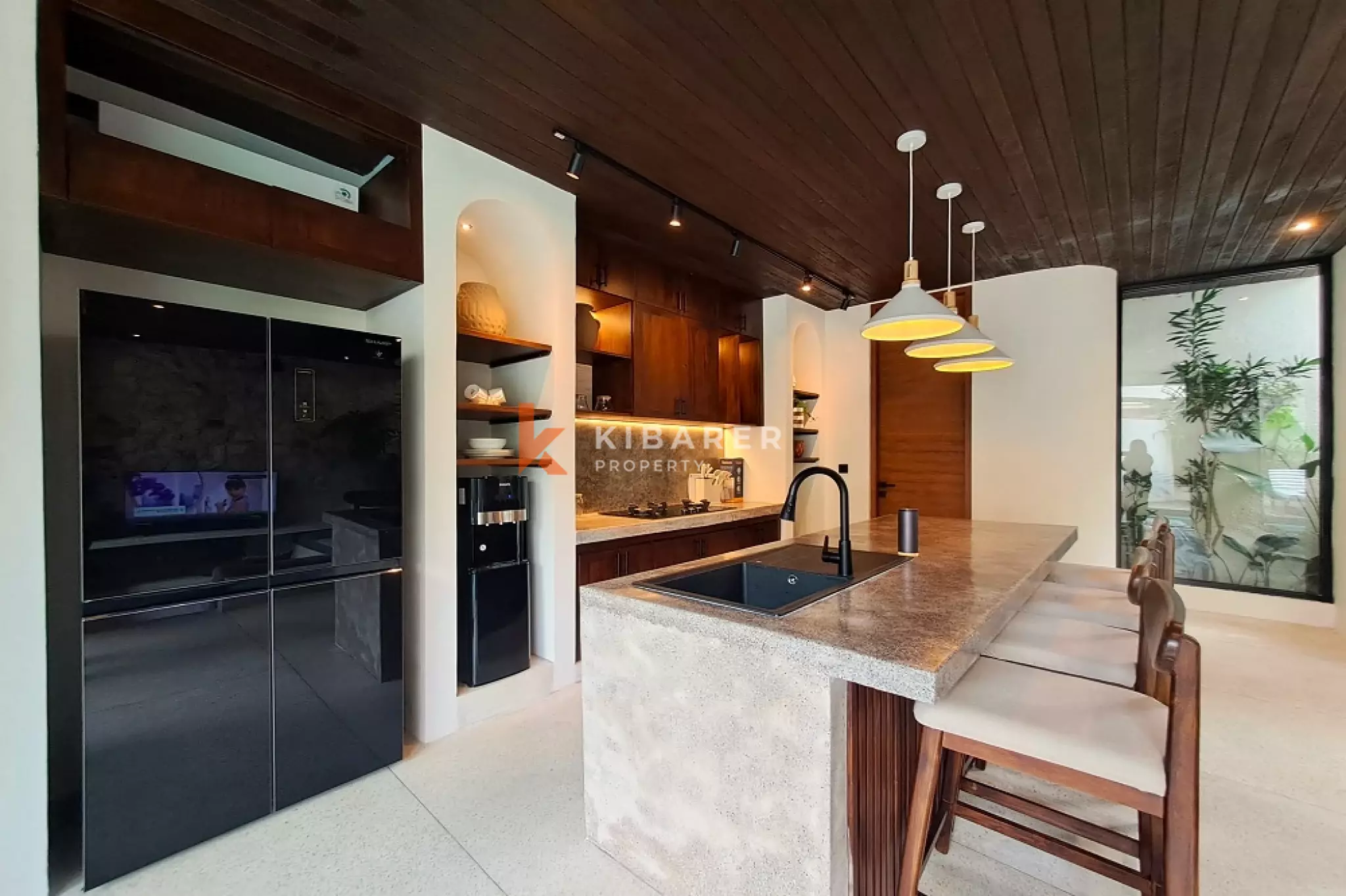 Stylish Two-Bedroom Tropical Villa in Tumbak Bayuh — image 11