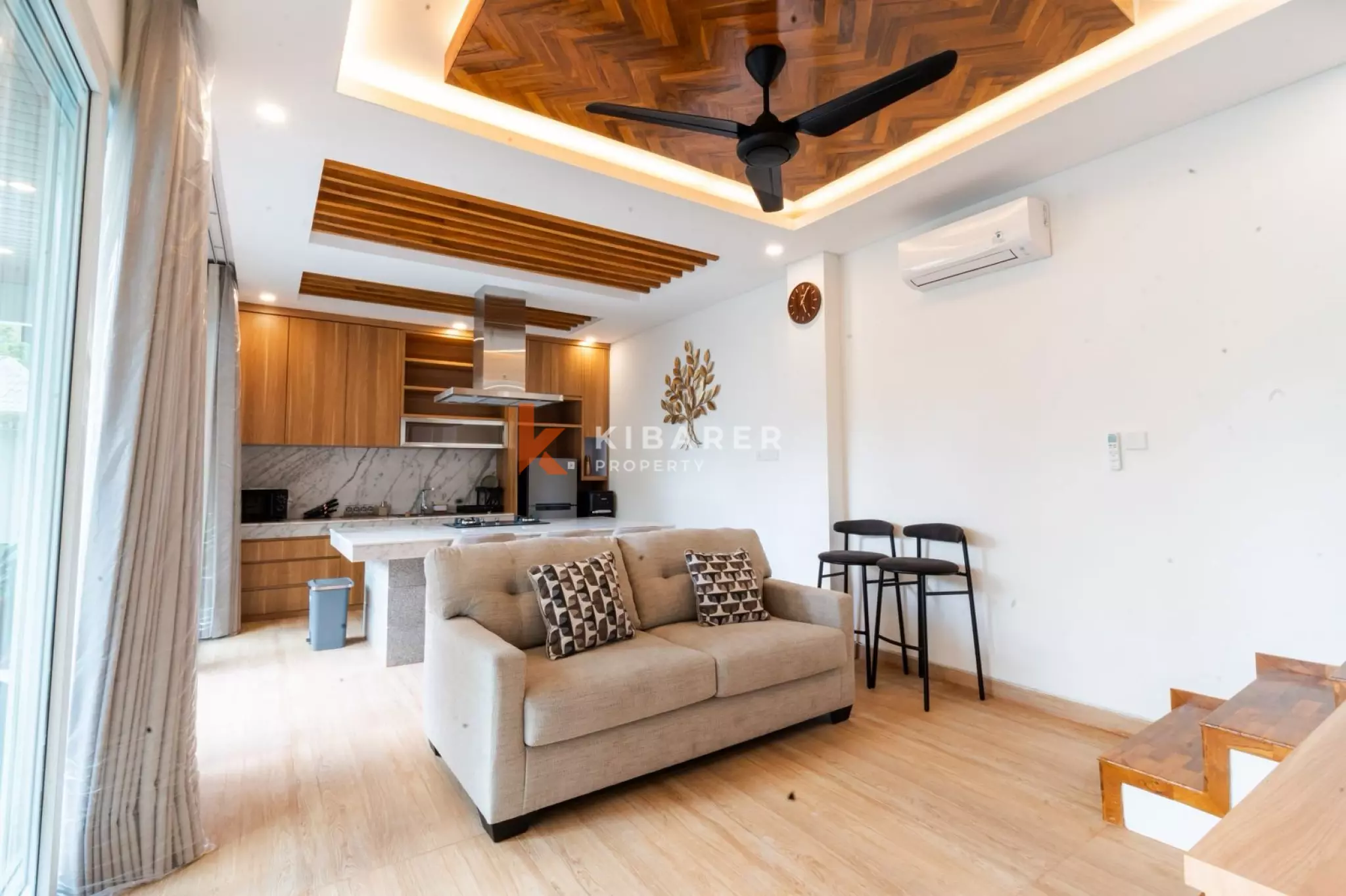 Chic Modern Living Three Bedroom Villa in Tumbak Bayuh — image 5