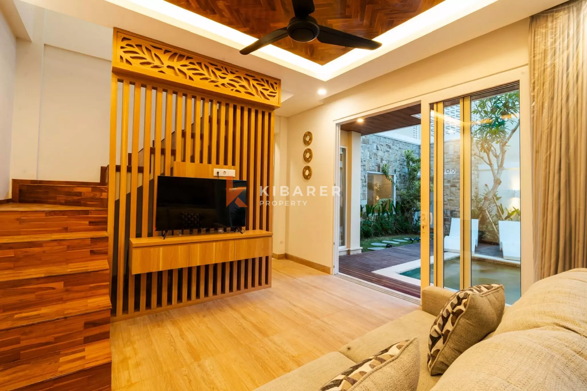 Chic Modern Living Three Bedroom Villa in Tumbak Bayuh — image 6