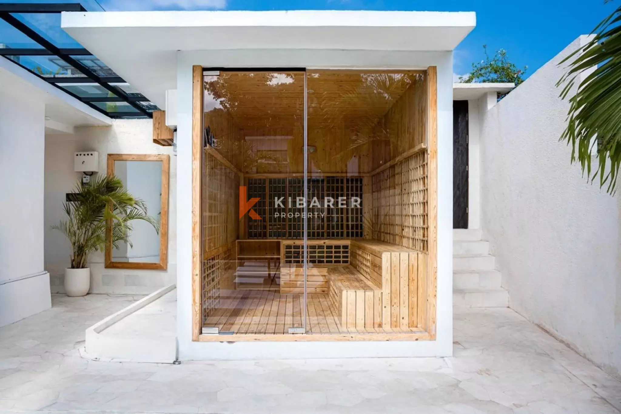 Modern Two-Bedroom Roof Villa with Facilities in Tumbak Bayuh — image 9