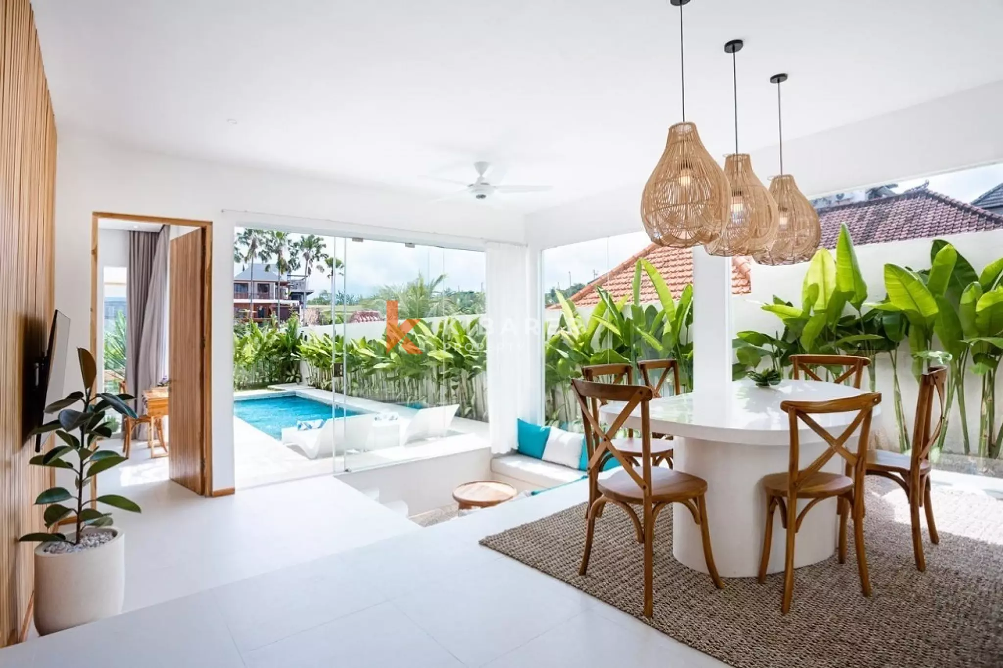 Modern Two-Bedroom Roof Villa with Facilities in Tumbak Bayuh — image 15