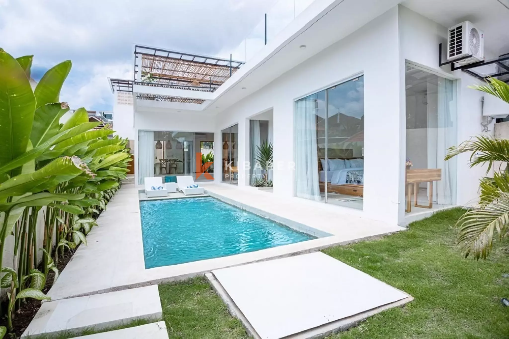 Modern Two-Bedroom Roof Villa with Facilities in Tumbak Bayuh