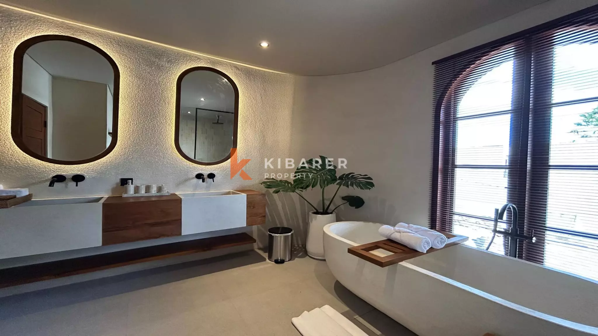 Modern Two-Bedroom Villa with Pool in Prime Umalas Location — image 14