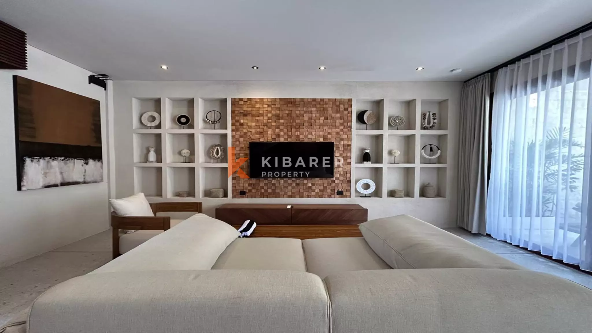 Modern Two-Bedroom Villa with Pool in Prime Umalas Location — image 3