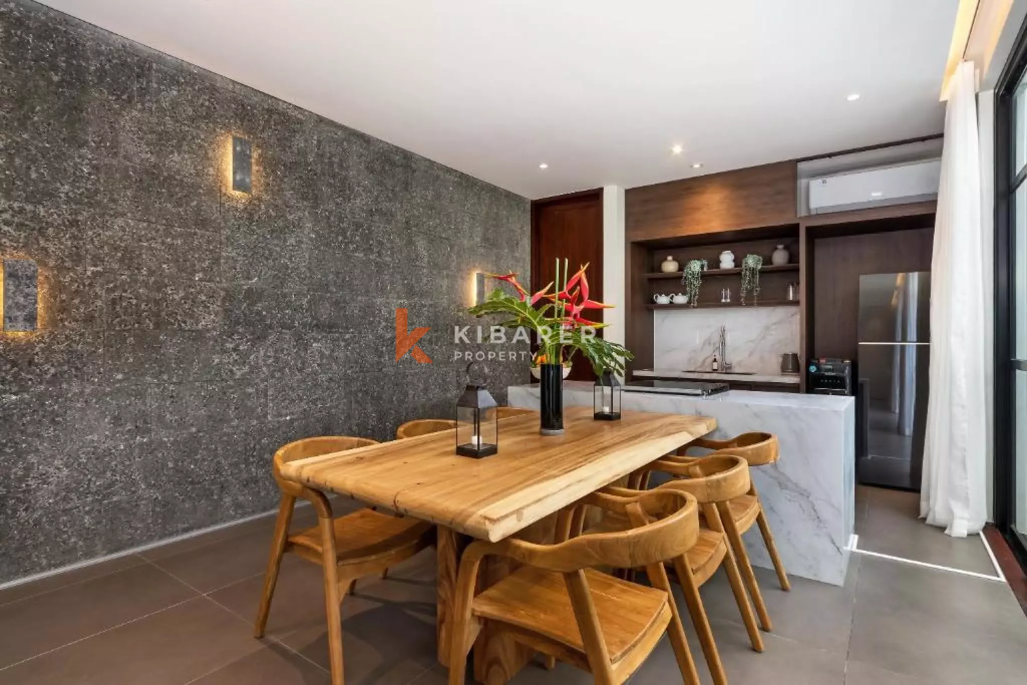 Luxurious Three-Bedroom Villa in Berawa — image 7