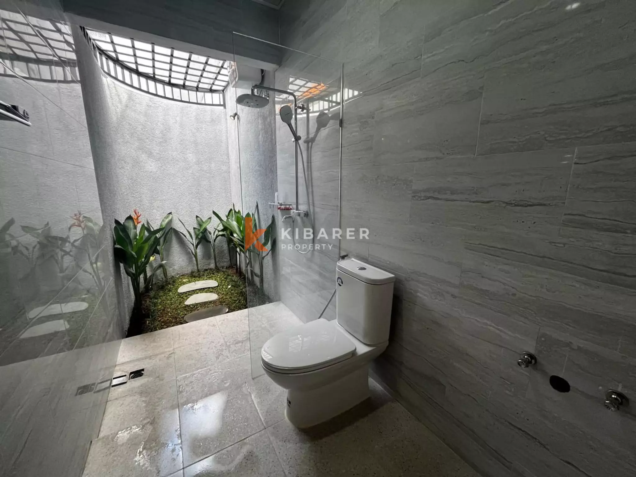 Spacious New Two Plus One Bedroom Villa in Kerobokan — image 19