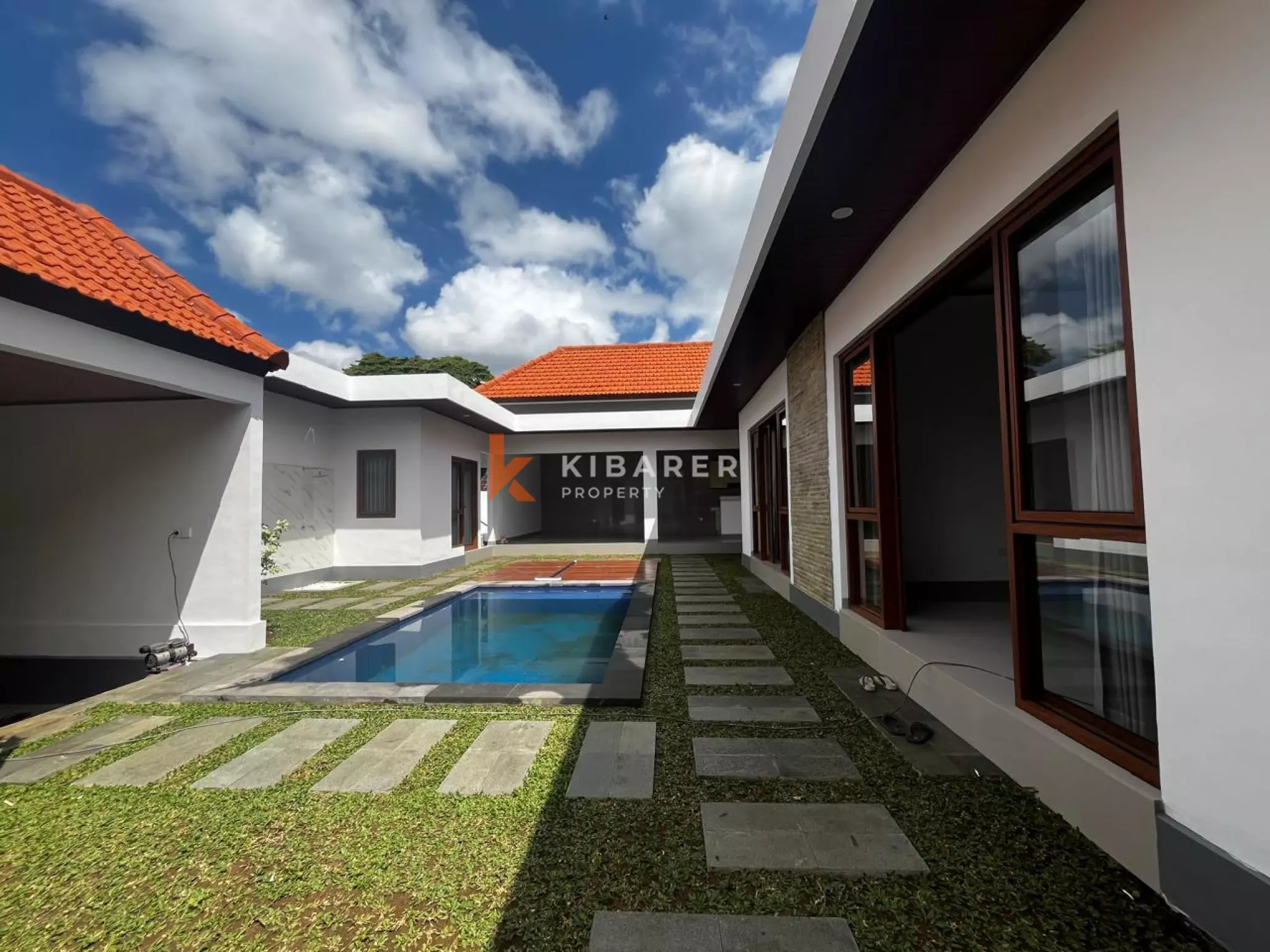 Spacious New Two Plus One Bedroom Villa in Kerobokan — image 5