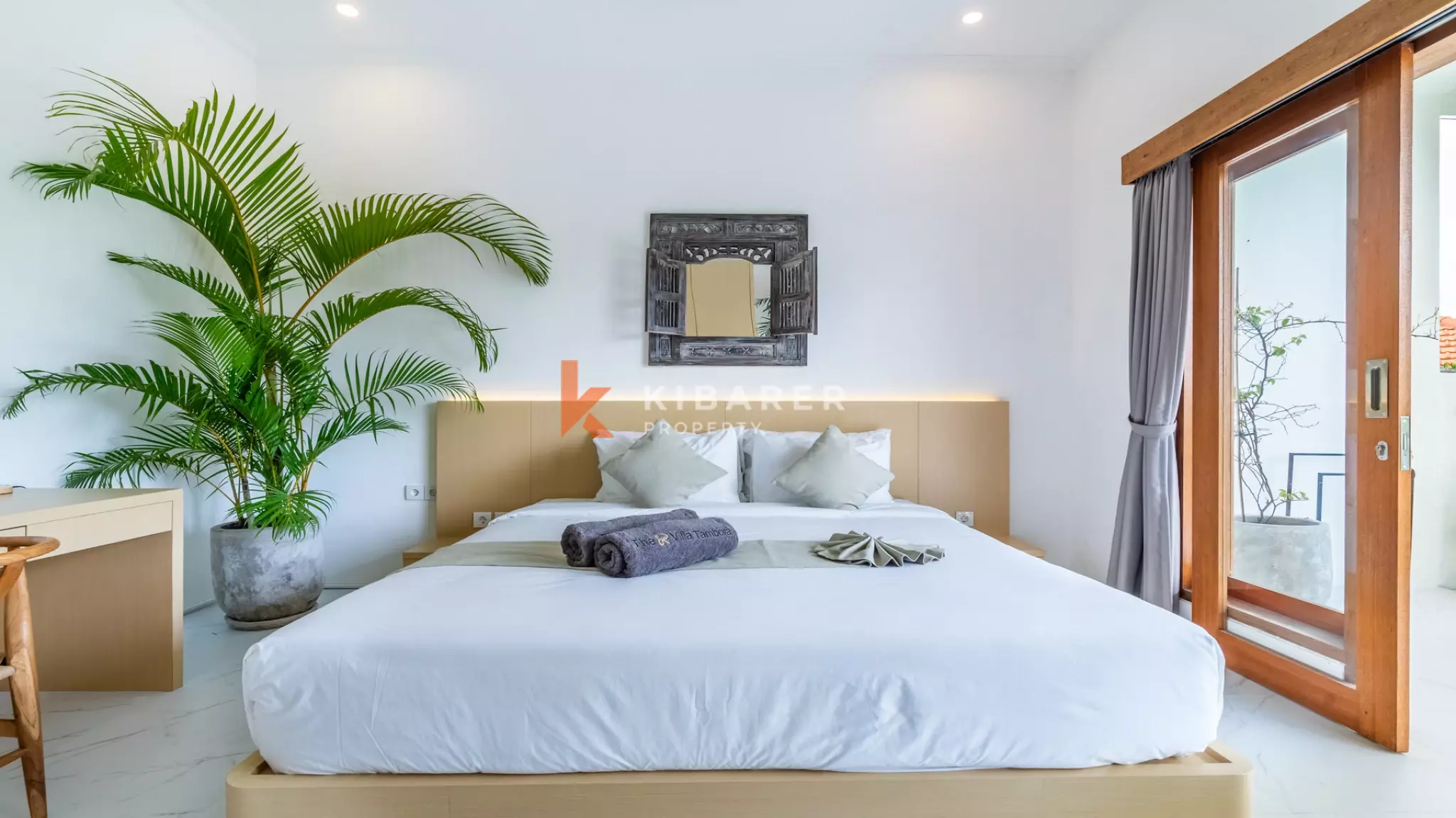 Charming Three-Bedroom Retreat with Pool and Garden in Pererenan — image 10