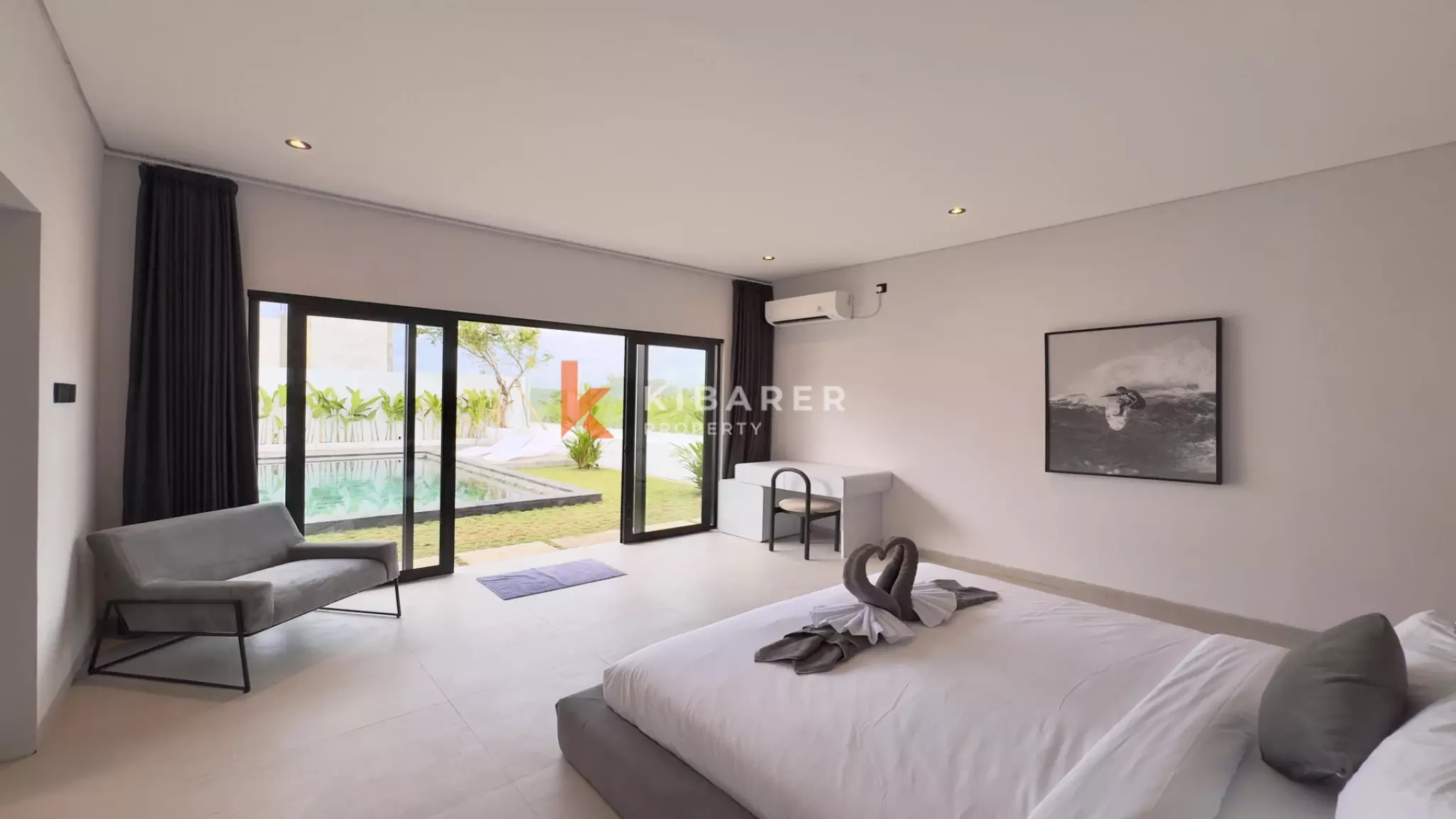 Modern Two-Bedroom Villa with Cinema Projector and Private Garden in Pererenan — image 12