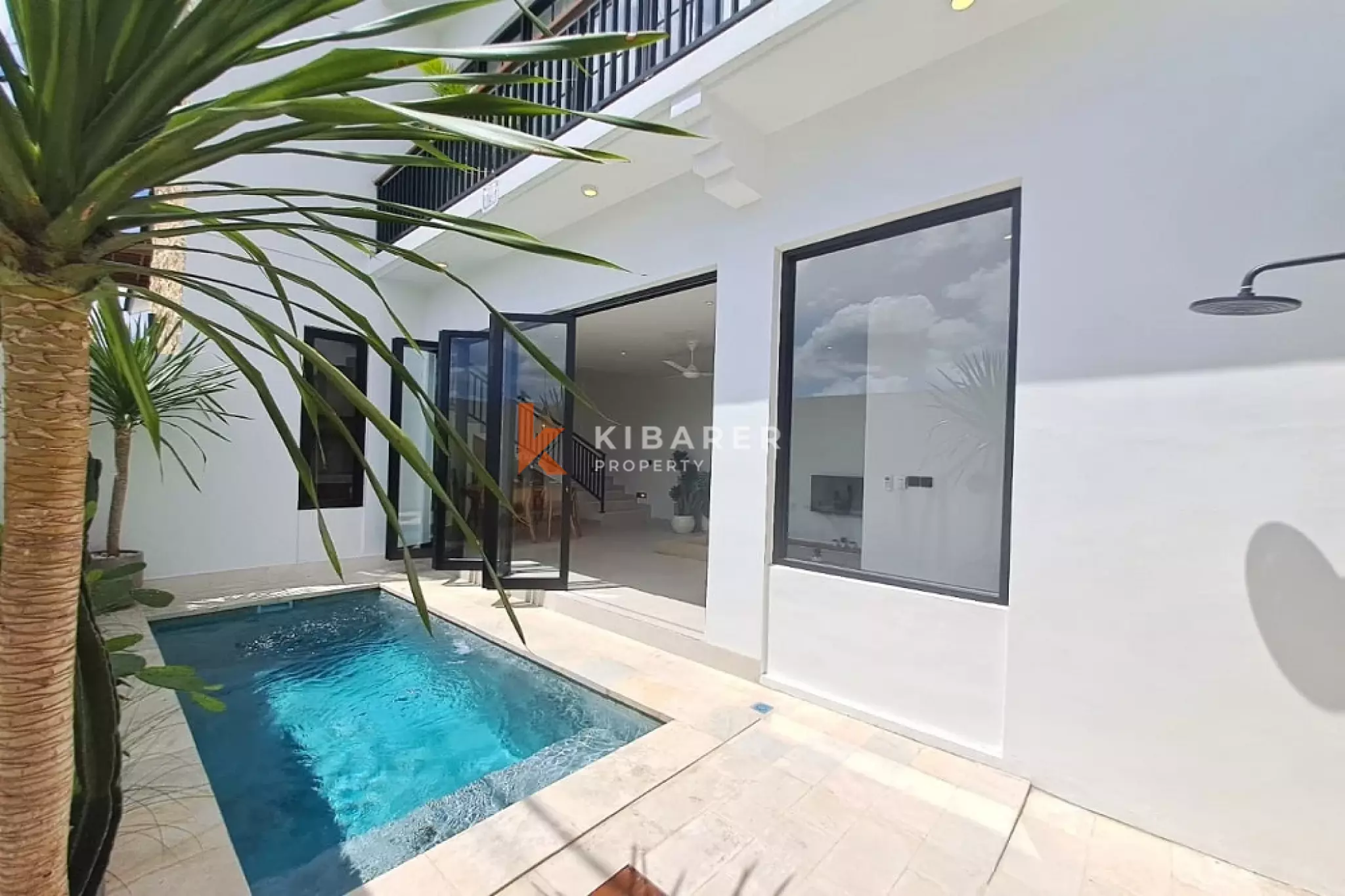 Modern Rooftop Villa with Private Pool in Tumbak Bayuh