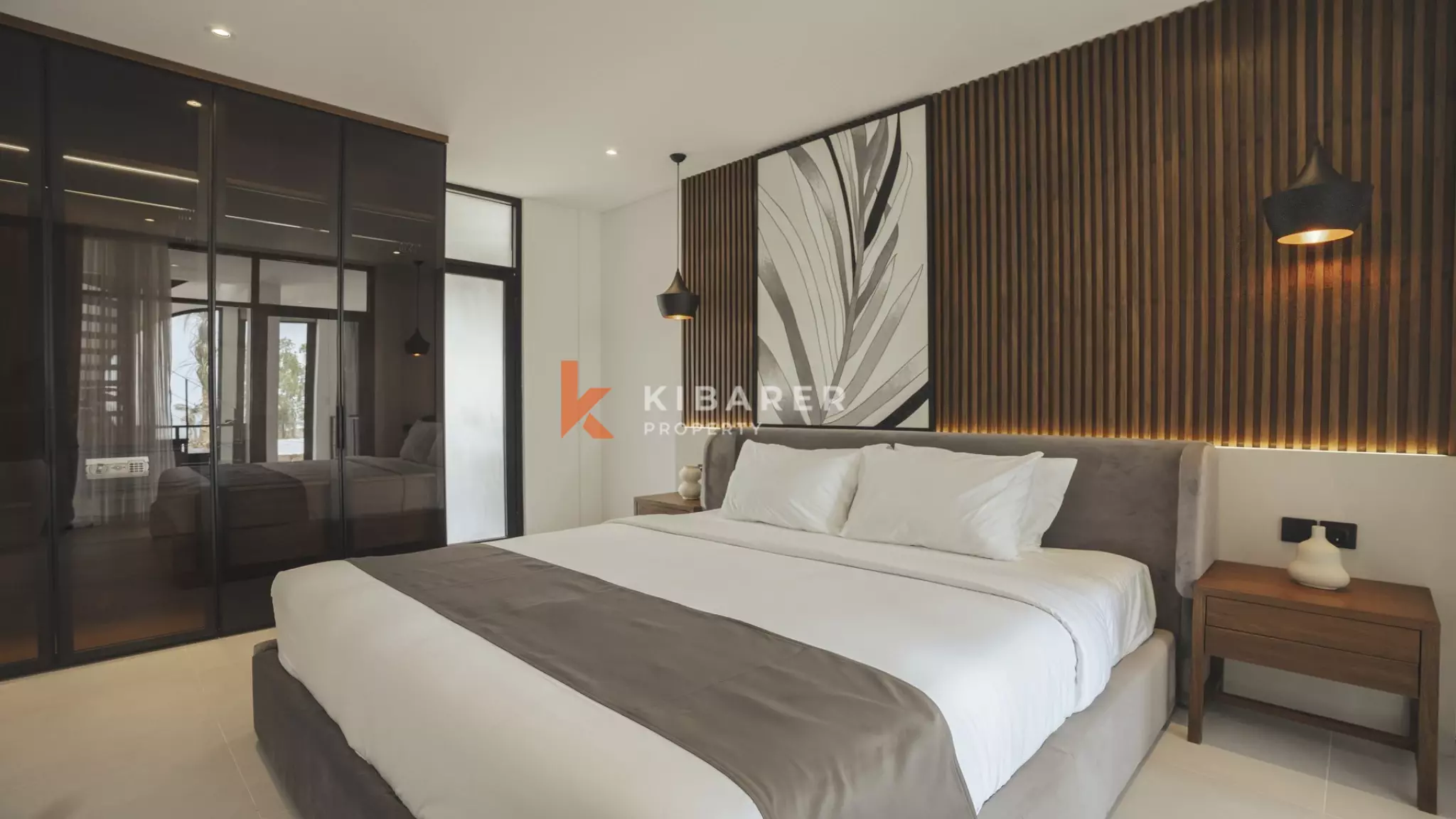 Luxurious Four-Bedroom Villa with Rooftop Pool and Ocean View in Pererenan — image 12