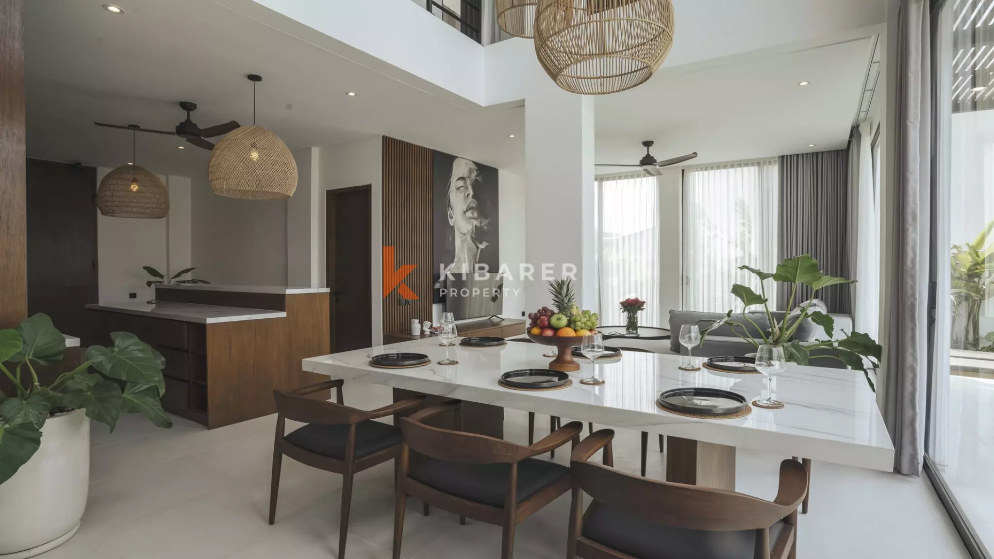 Luxurious Four-Bedroom Villa with Rooftop Pool and Ocean View in Pererenan — image 6