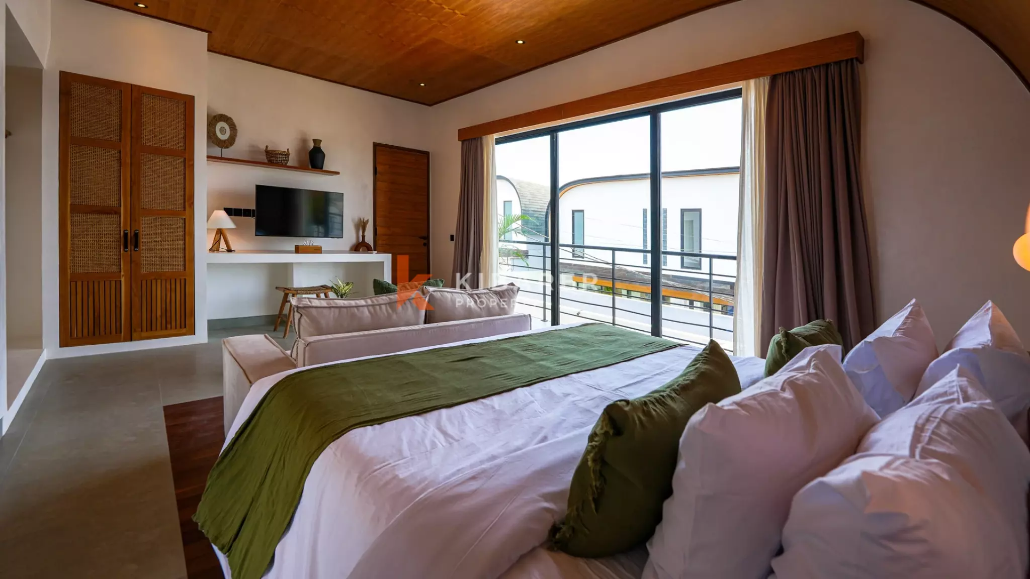 Brand New Three Bedroom Complex Villa walking distance to Cemagi Beach — image 6