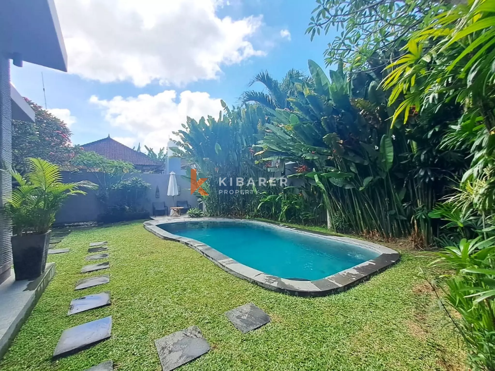 BEAUTIFUL TWO BEDROOMS OPEN LIVING VILLA IN PRIME LOCATION BATU BELIG — image 3