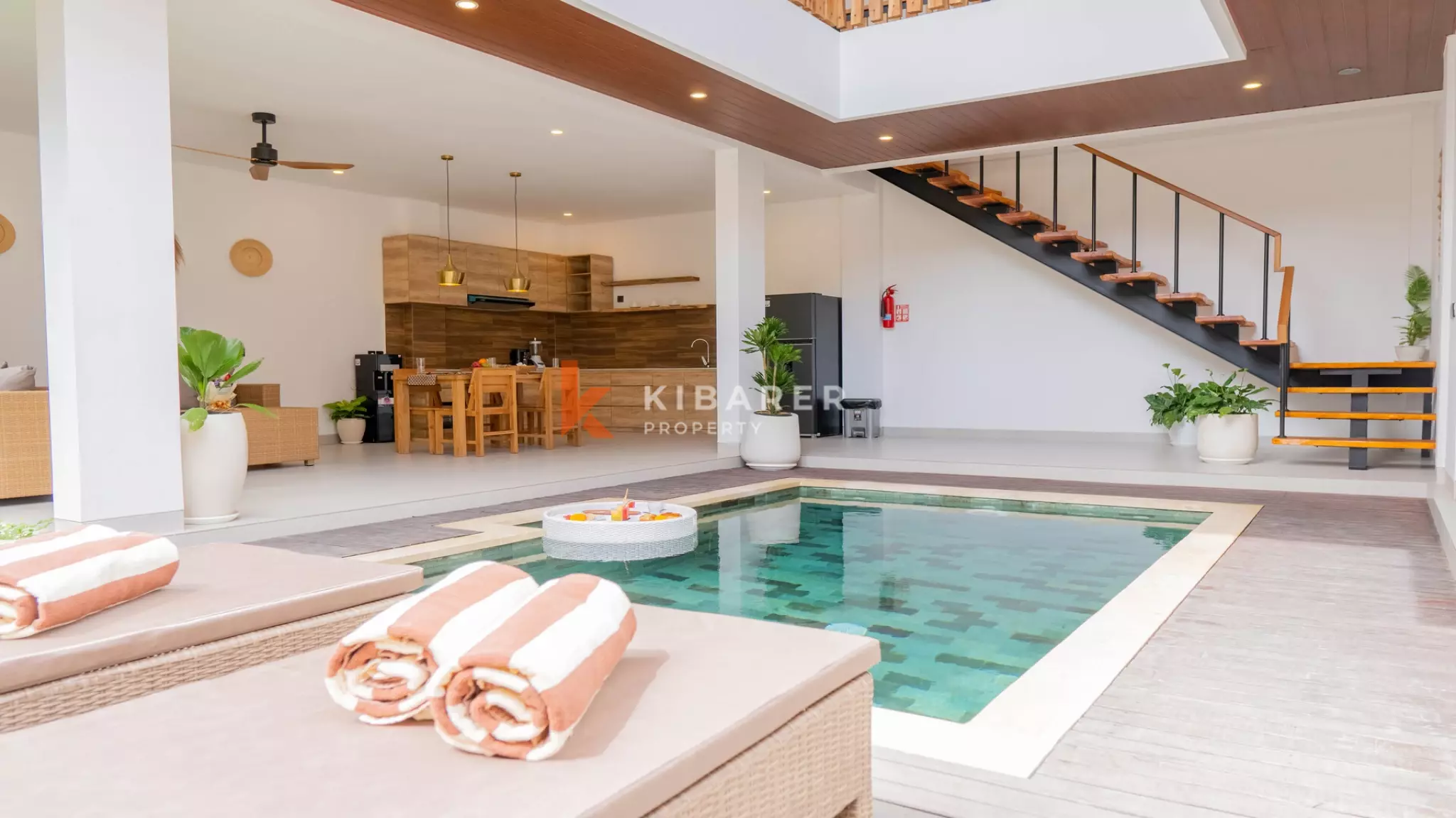 Beautiful Two-Bedroom Tropical Getaway in Tumbak Bayuh — image 1