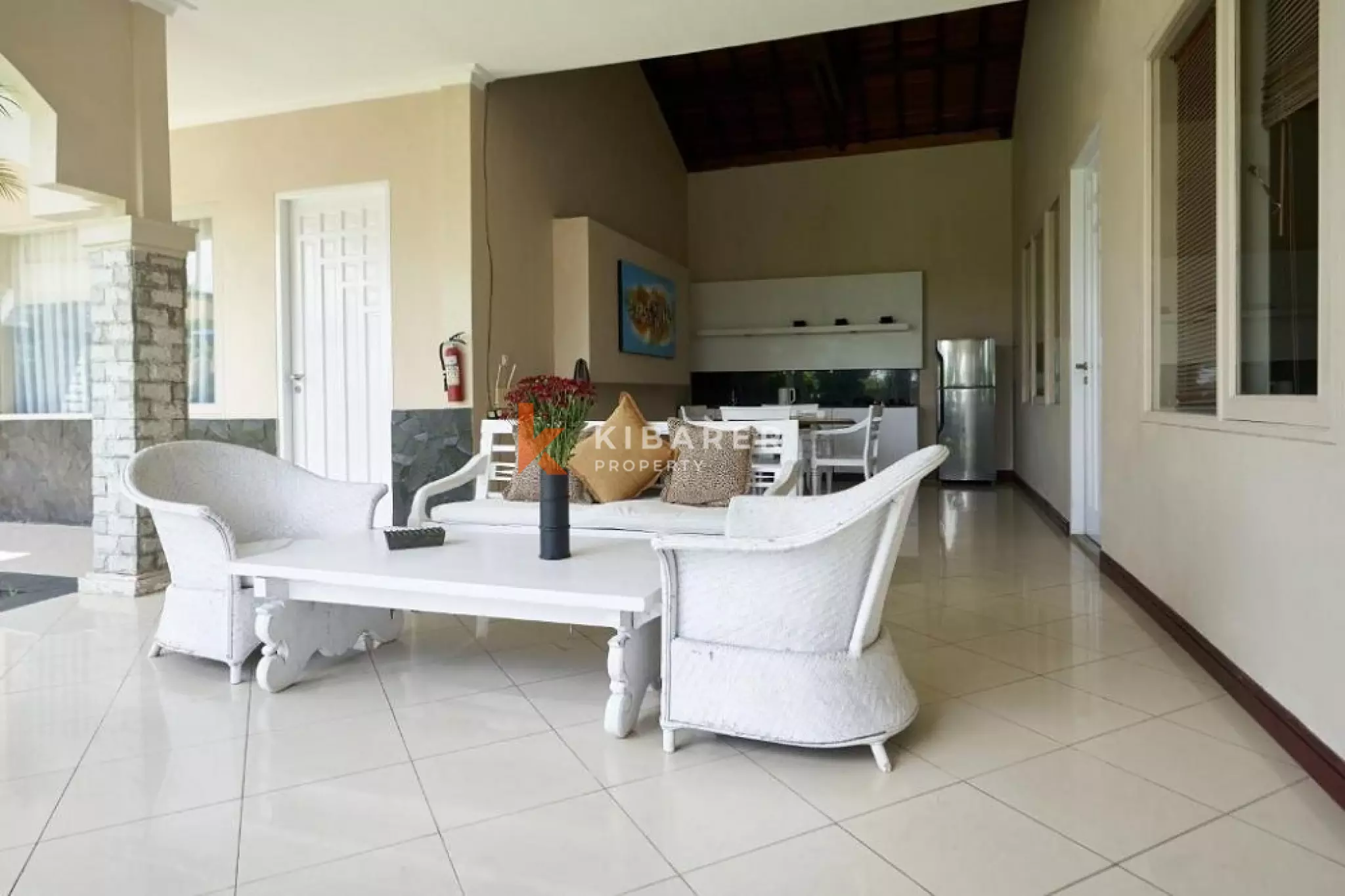 City Escape Three-Bedrooms Villa in Ungasan — image 10
