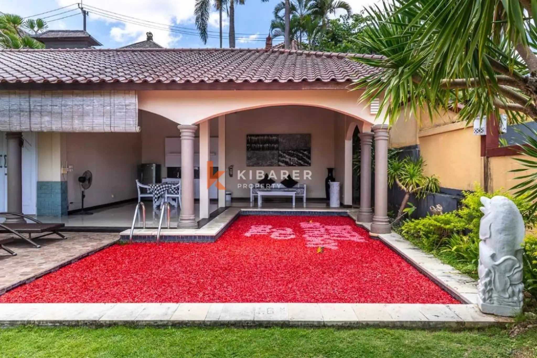 City Escape Three-Bedrooms Villa in Ungasan — image 12