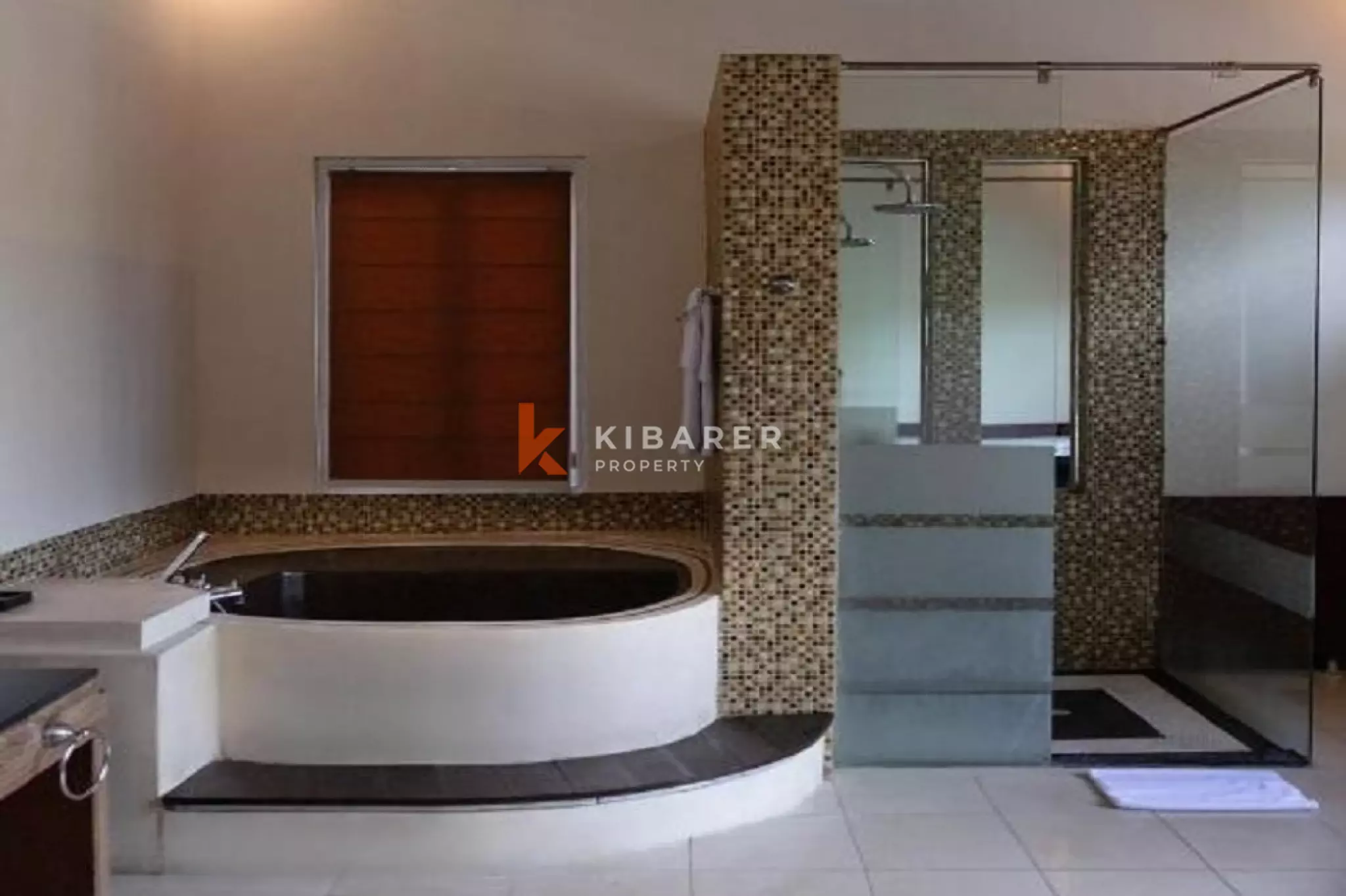 City Escape Three-Bedrooms Villa in Ungasan — image 15