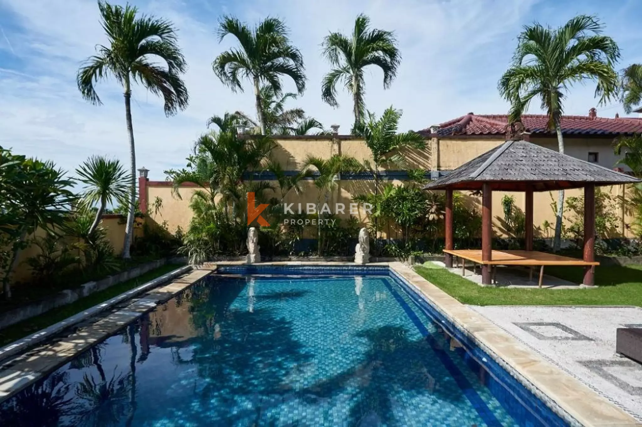 City Escape Three-Bedrooms Villa in Ungasan — image 2